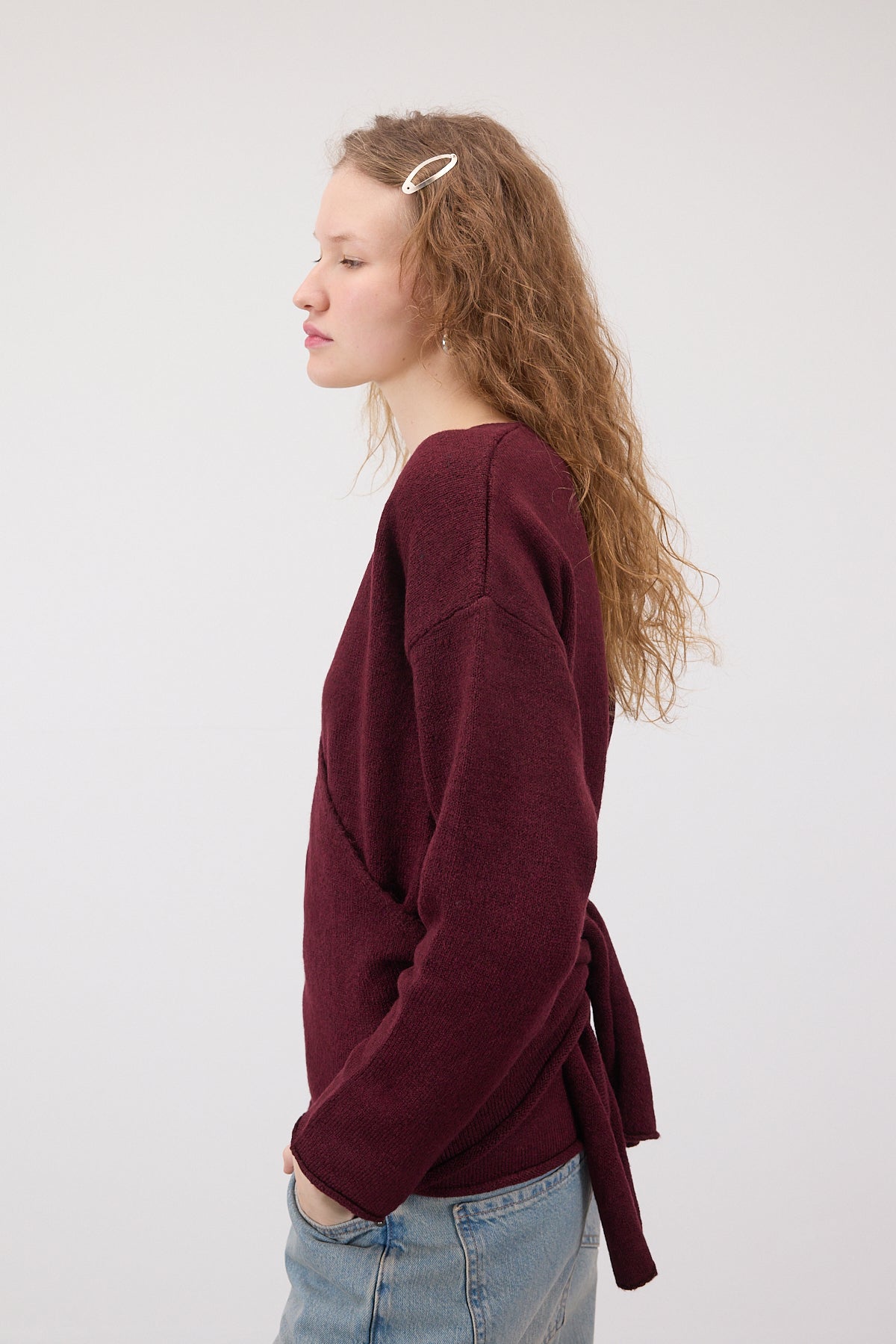 Gardenia_V-Neck-Laced-Knit-Cardigan-addax