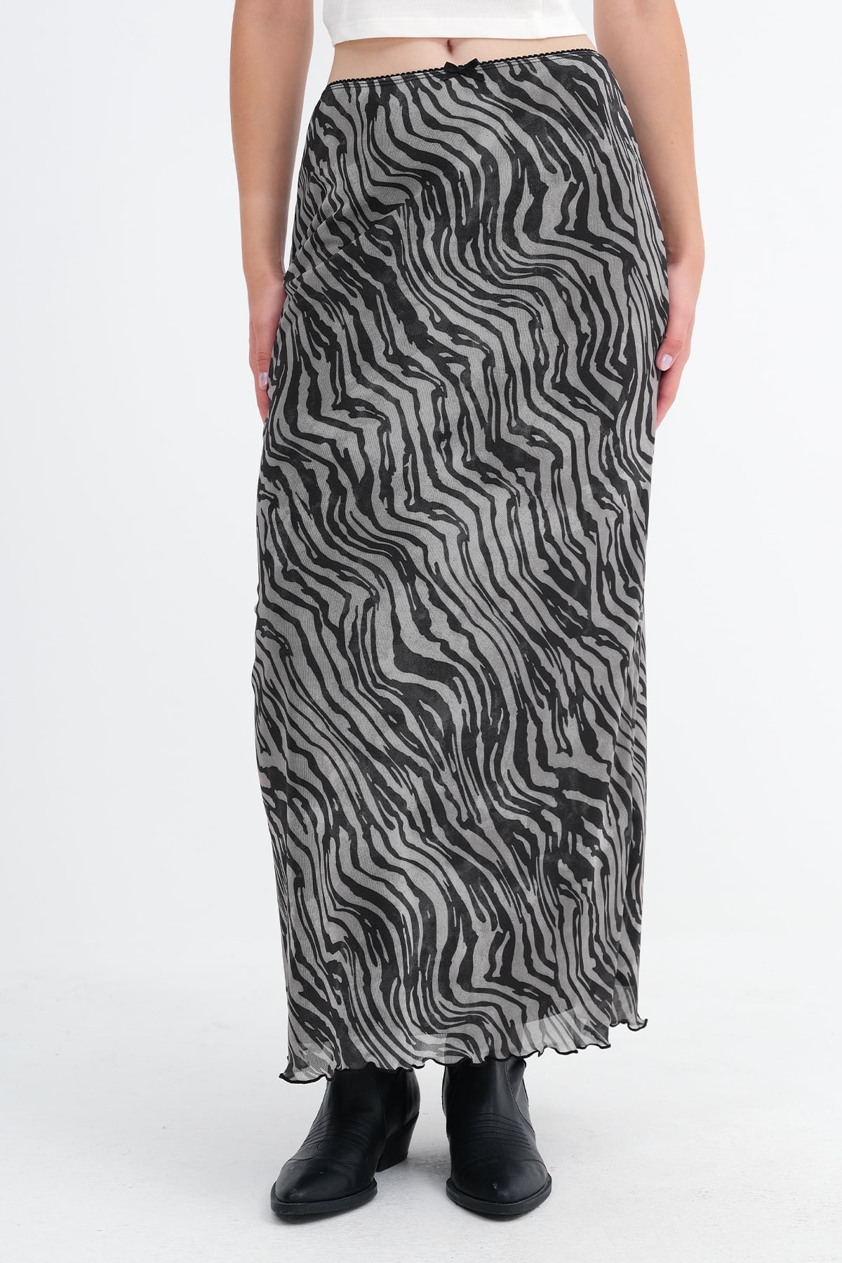 Zebra_Floral-Patterned-Lined-Midi-Skirt-addax