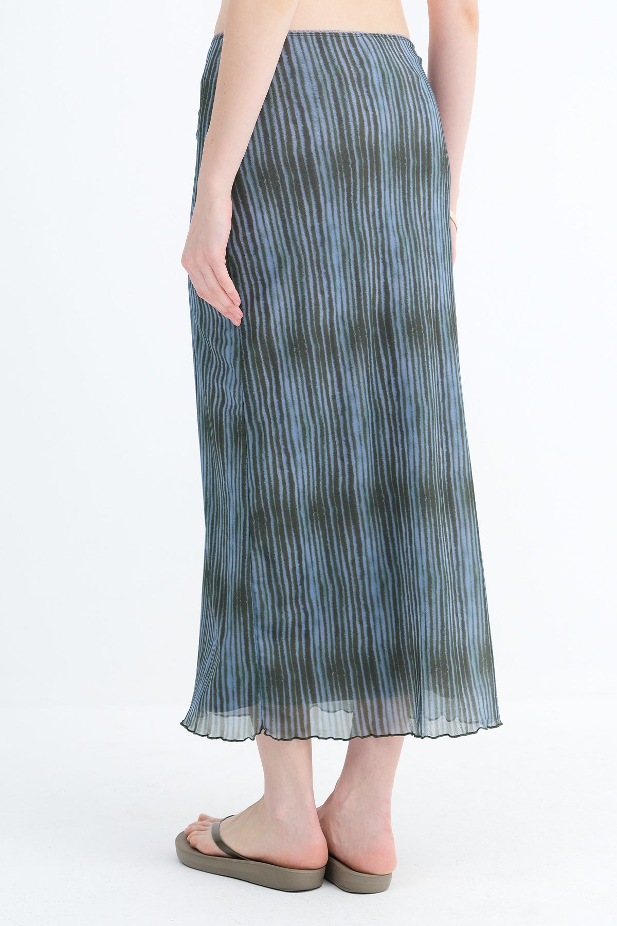 Blue-Khaki_Floral-Patterned-Lined-Midi-Skirt-addax
