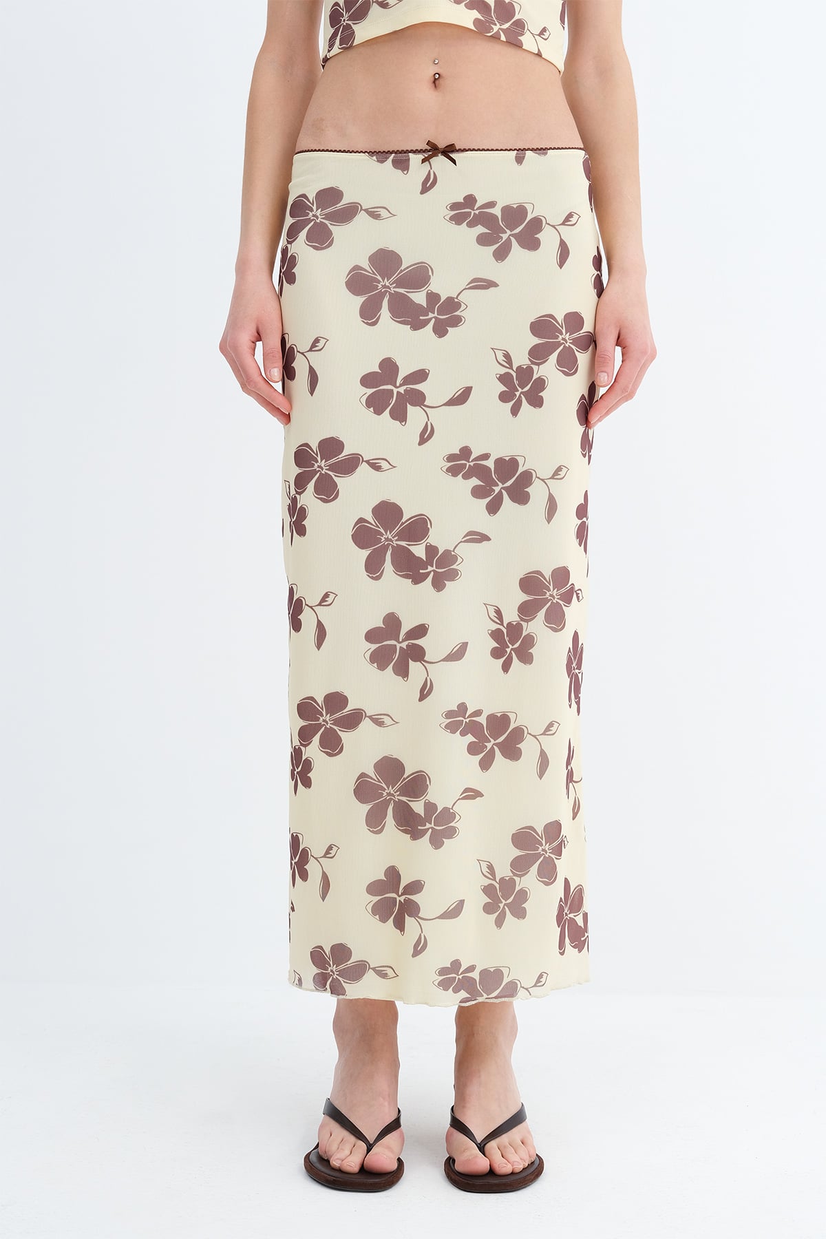 Soft-Yellow_Floral-Patterned-Lined-Midi-Skirt-addax