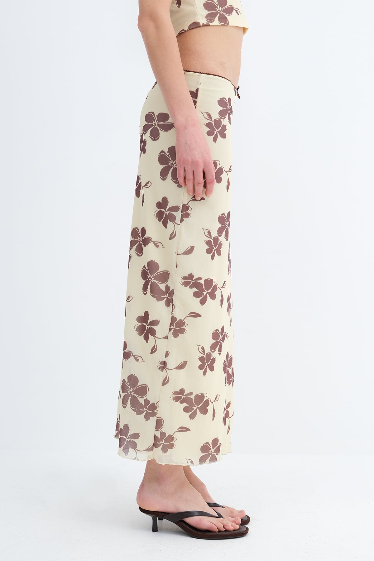 Soft-Yellow_Floral-Patterned-Lined-Midi-Skirt-addax