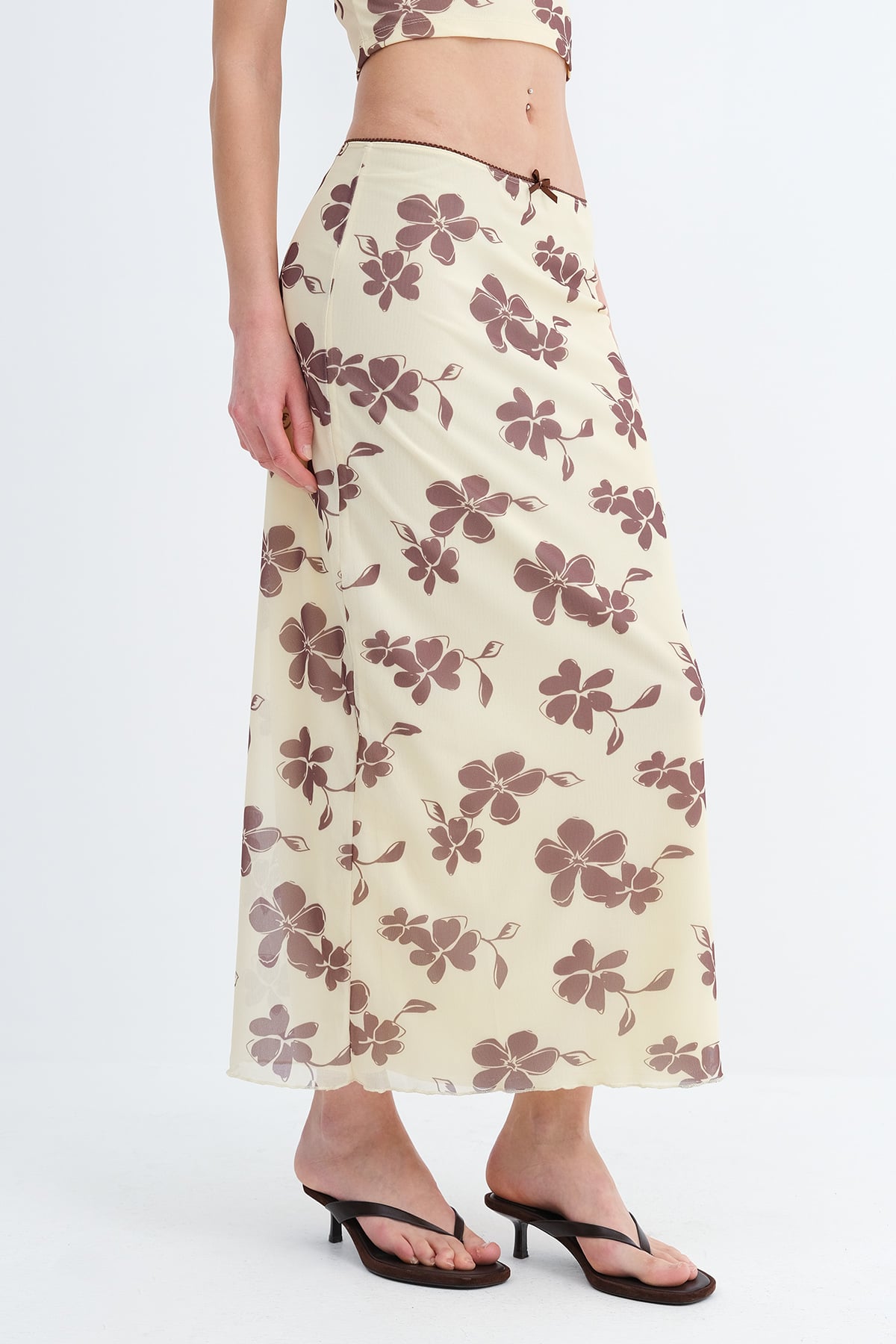 Soft-Yellow_Floral-Patterned-Lined-Midi-Skirt-addax