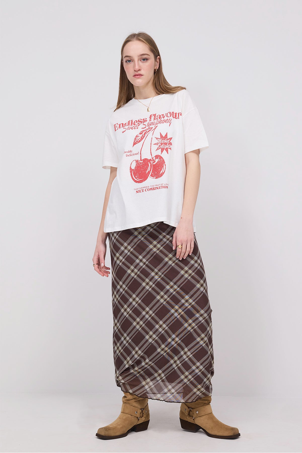 Ecru_Cherry-Look-T-shirt-addax