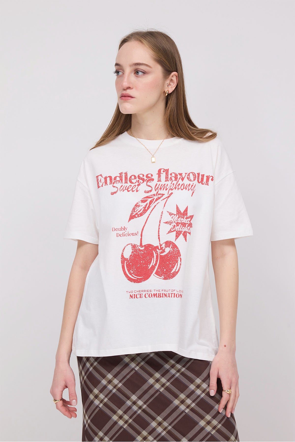 Ecru_Cherry-Look-T-shirt-addax