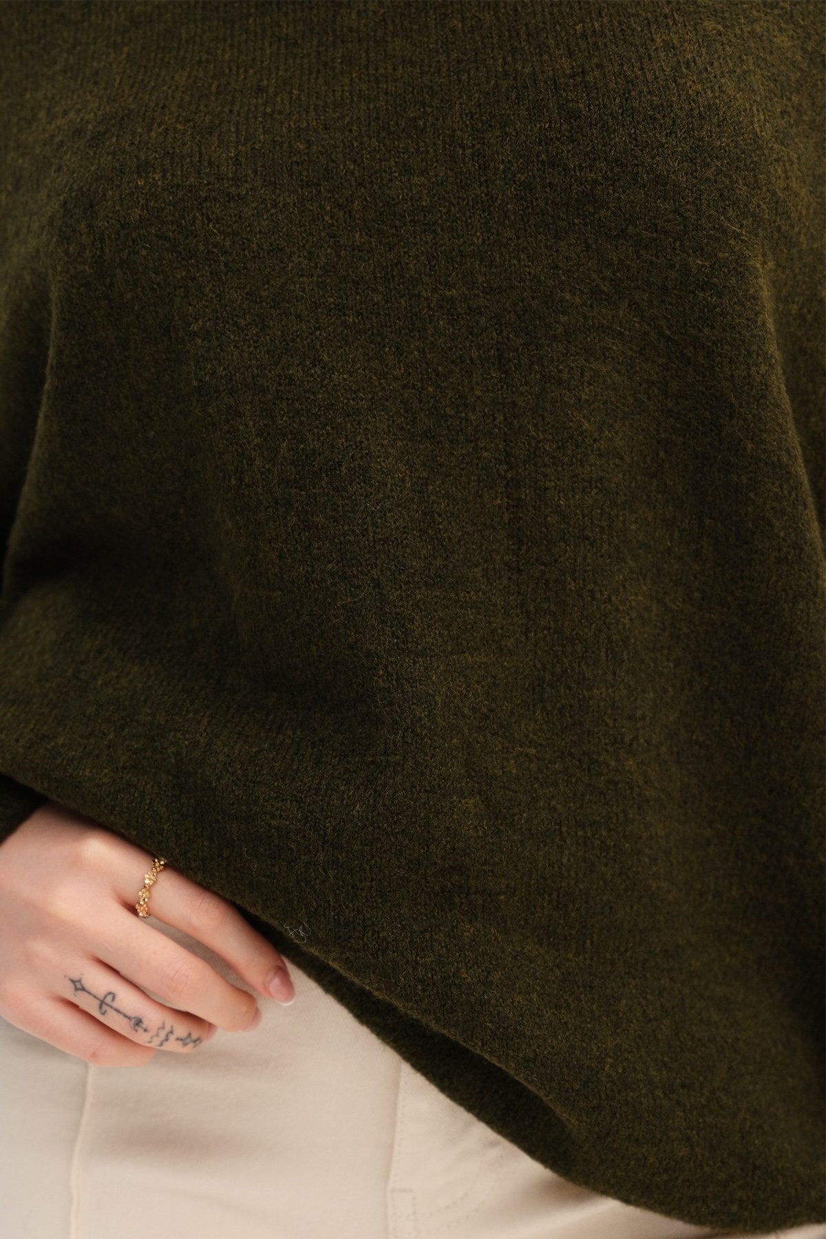 Khaki_Crew-Neck-Basic-Knitwear-Sweater-addax