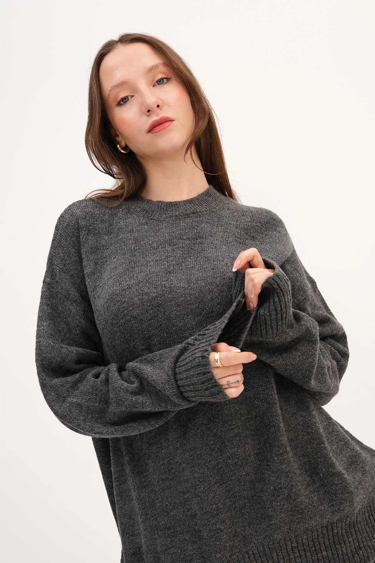 Charcoal_Crew-Neck-Basic-Knitwear-Sweater-addax