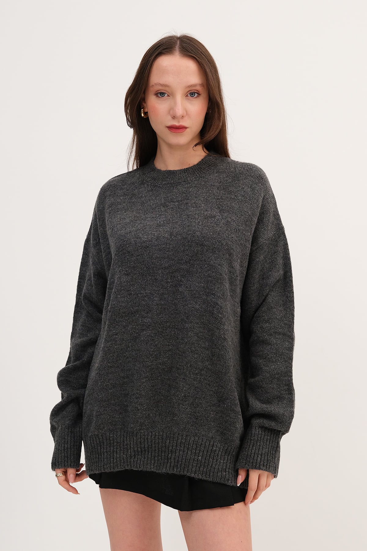 Charcoal_Crew-Neck-Basic-Knitwear-Sweater-addax