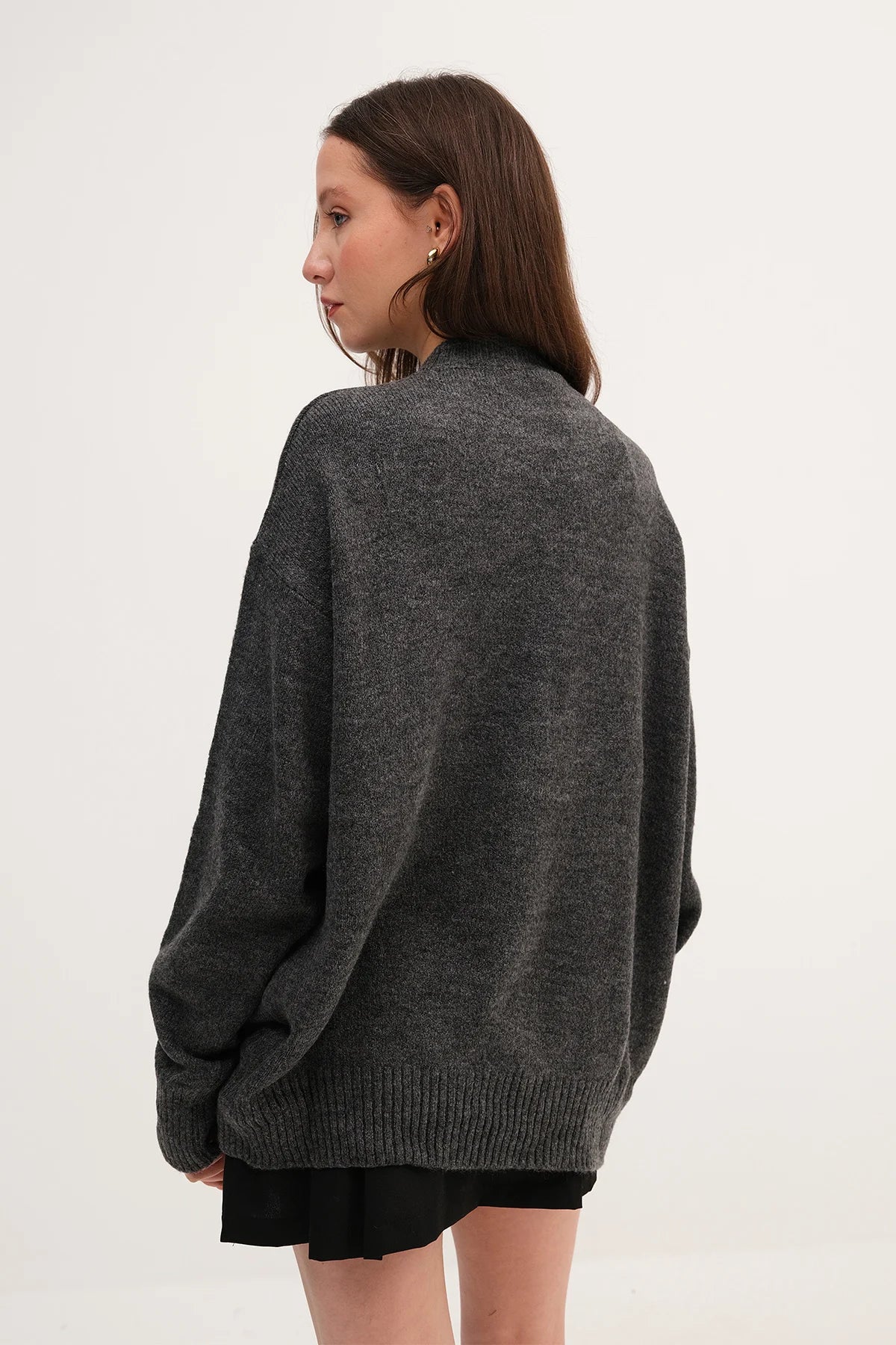 Charcoal_Crew-Neck-Basic-Knitwear-Sweater-addax