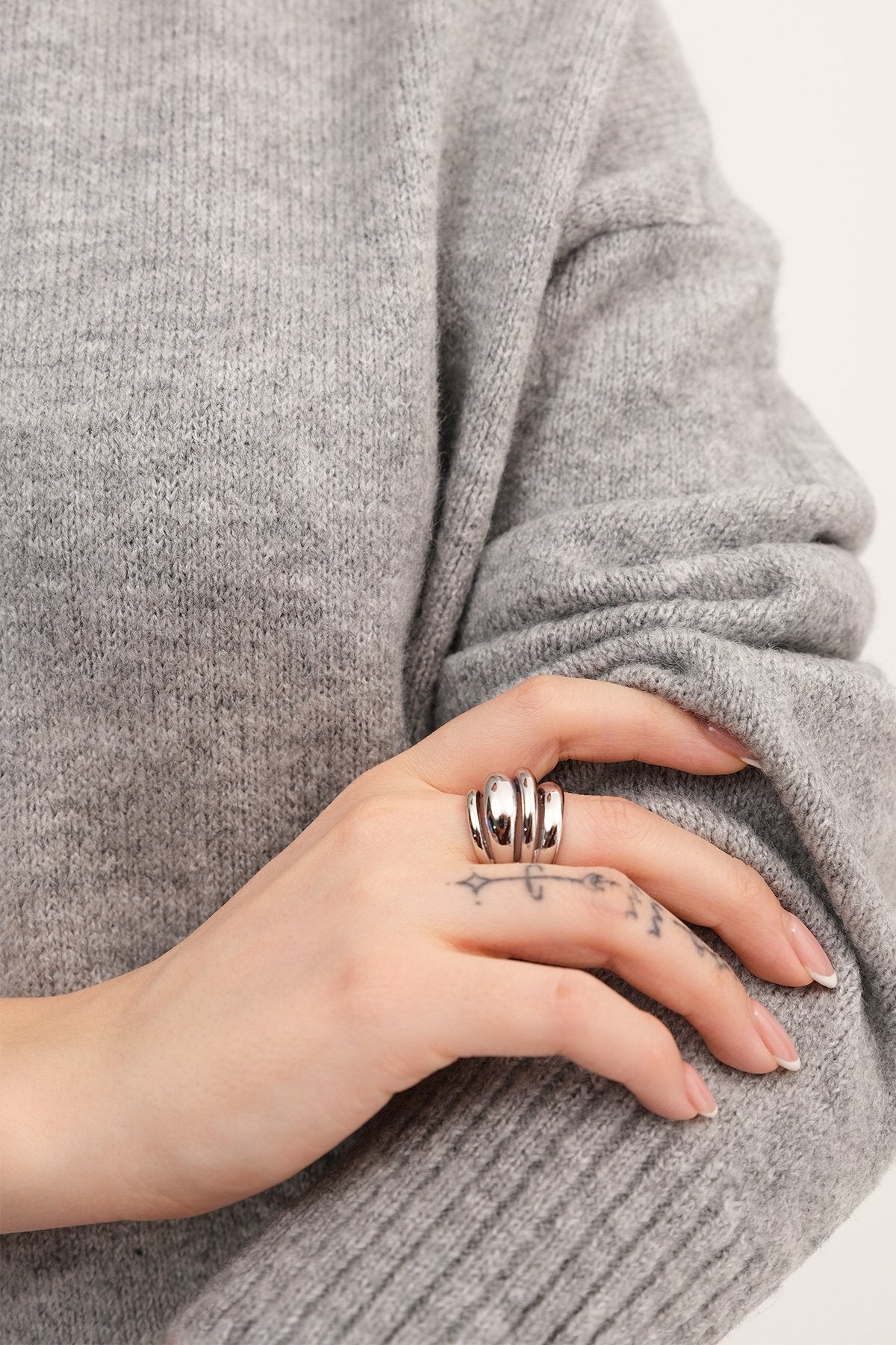 Grey_Crew-Neck-Basic-Knitwear-Sweater-addax