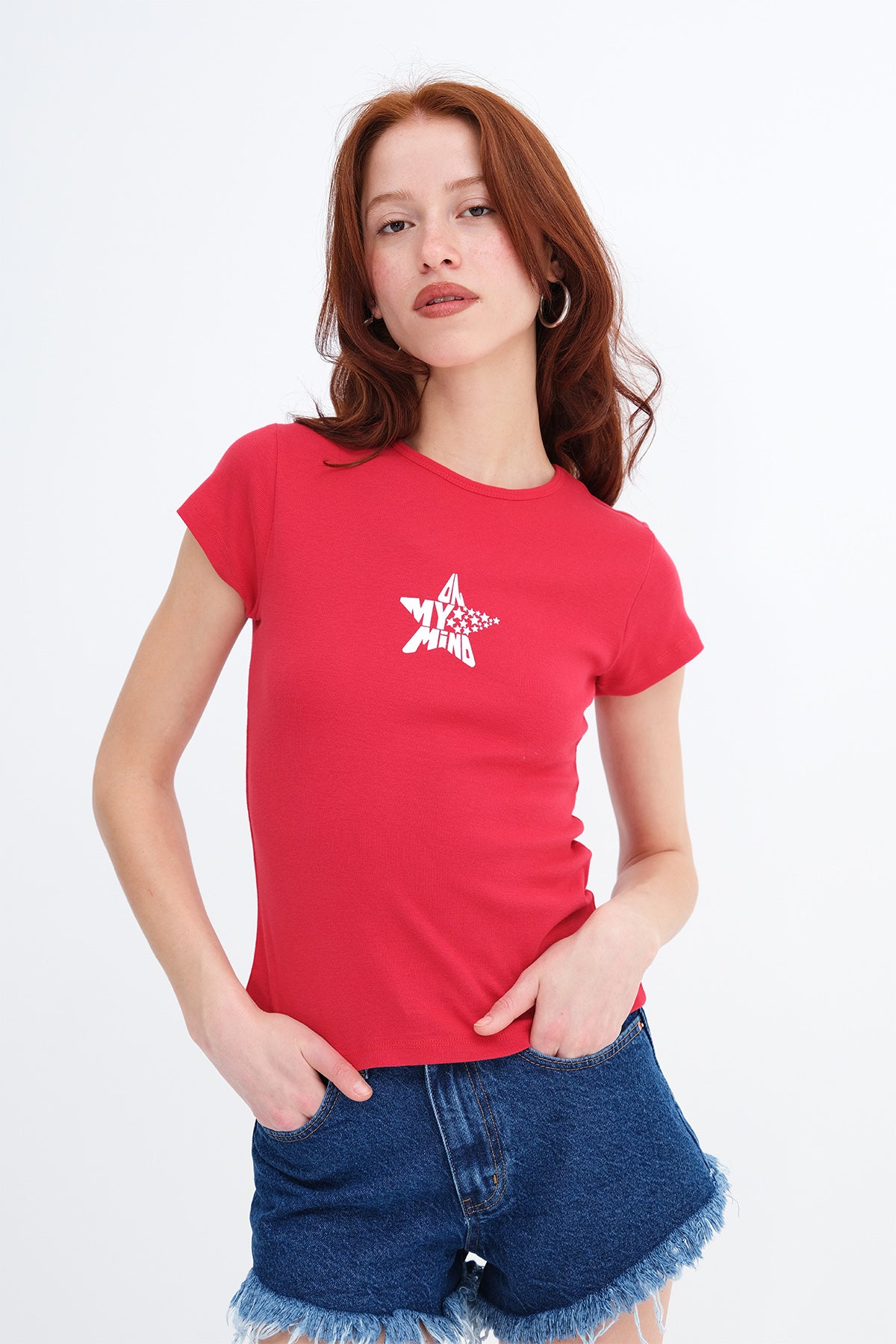 Bright-Red_Short-Sleeve-Printed-T-shirt-addax