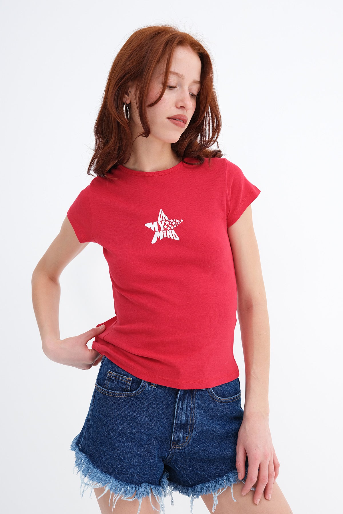 Bright-Red_Short-Sleeve-Printed-T-shirt-addax