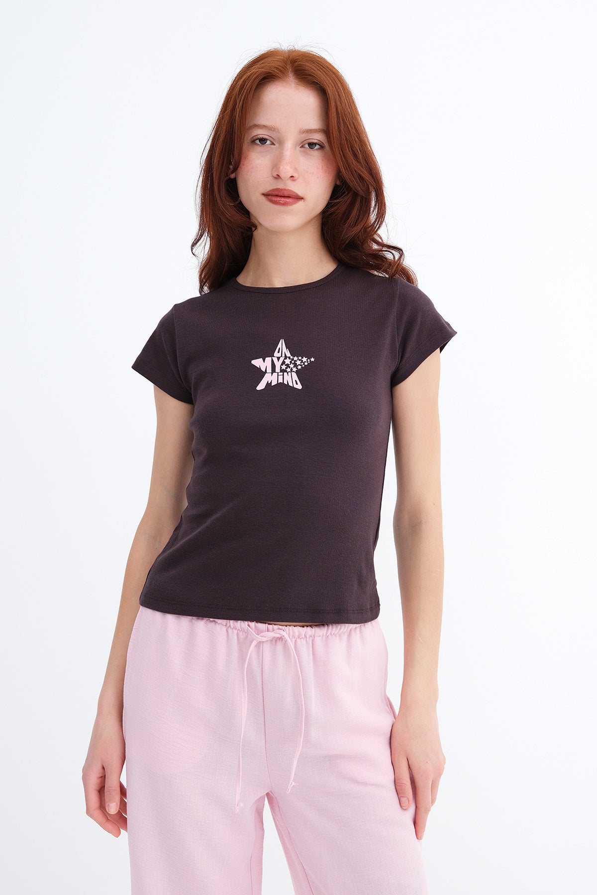 Soft-Brown_Short-Sleeve-Printed-T-shirt-addax