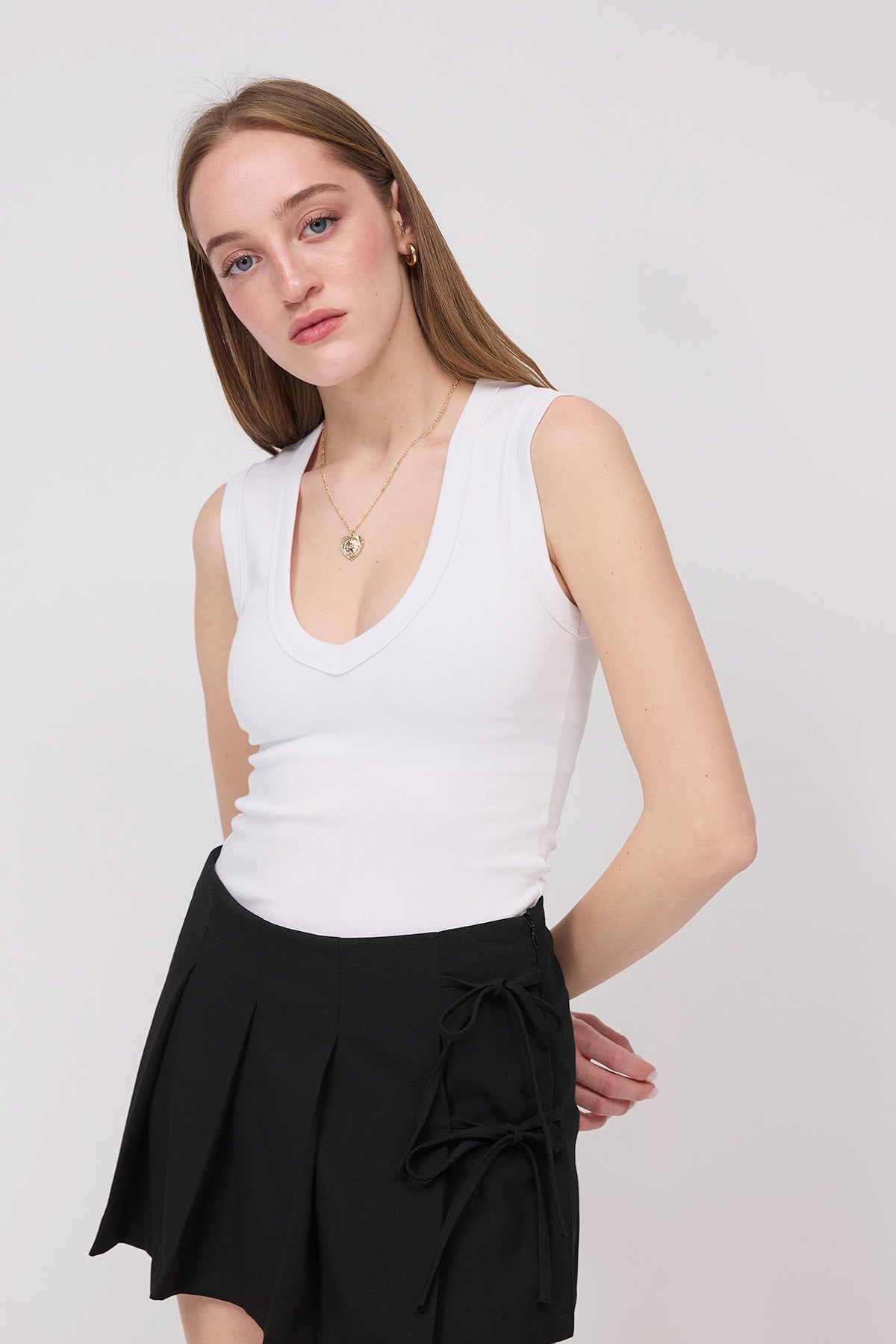 White_V-Neck-Basic-Sleeveless-Blouse-addax