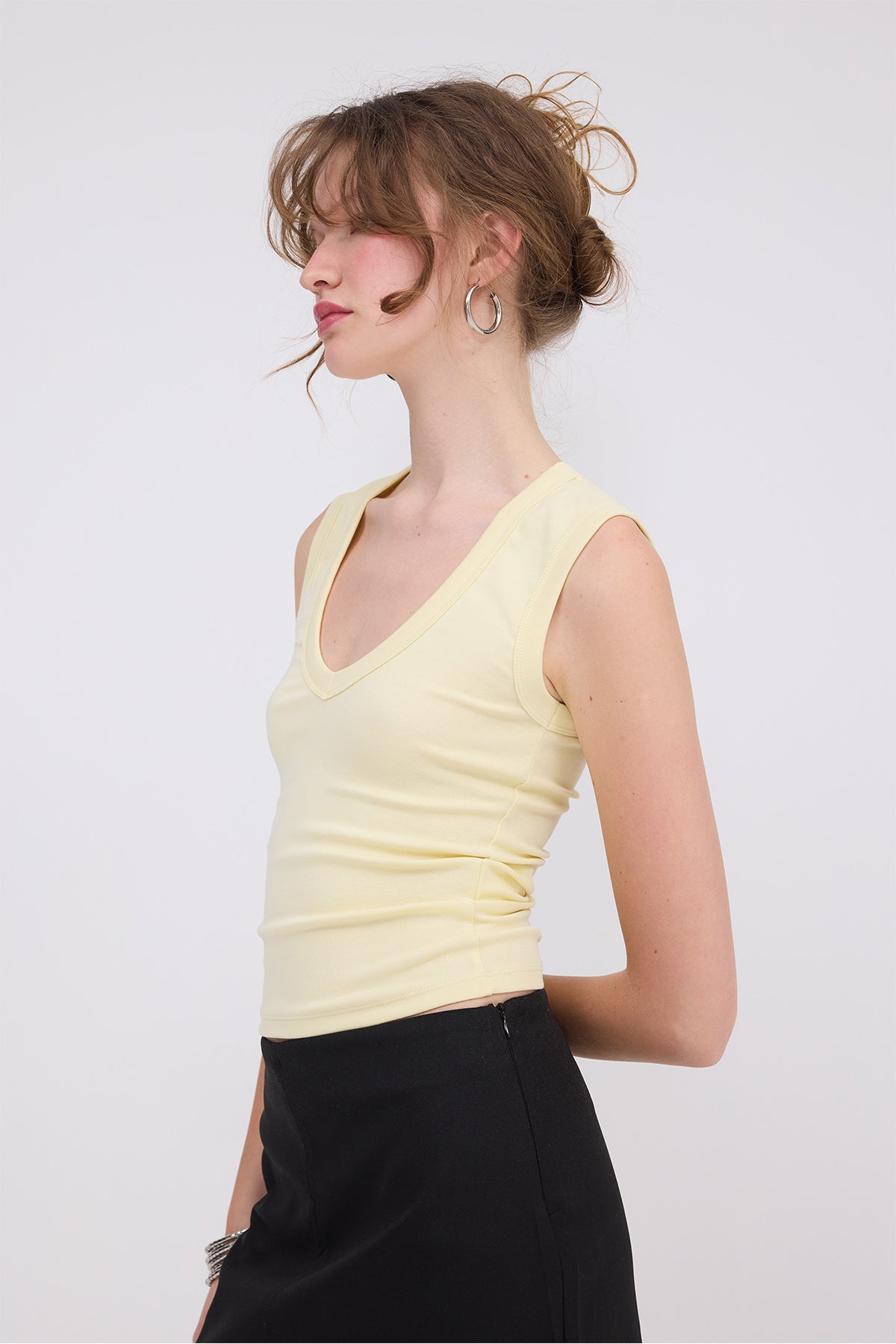 Light-Yellow_V-Neck-Basic-Sleeveless-Blouse-addax