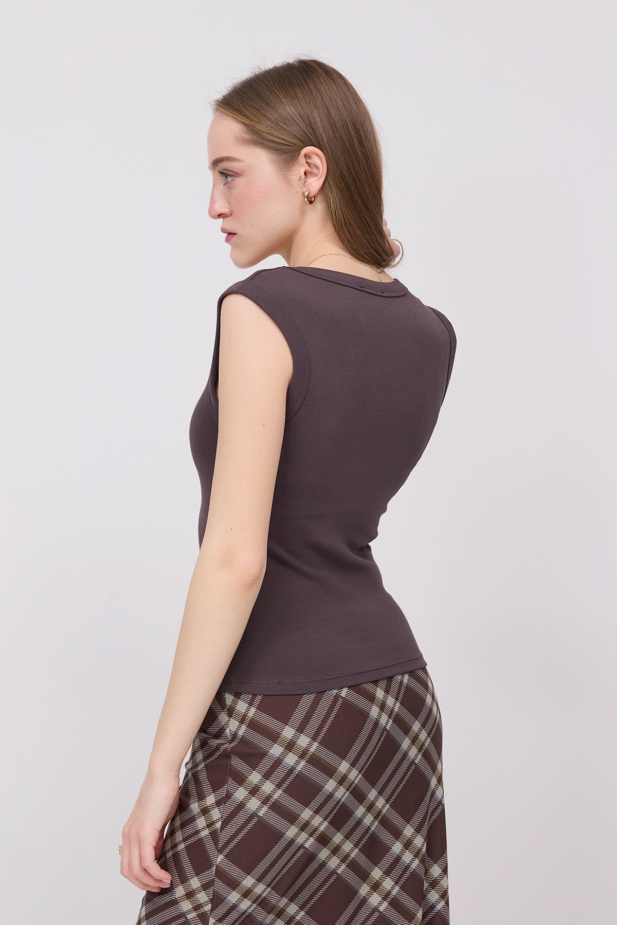 Soft-Brown_V-Neck-Basic-Sleeveless-Blouse-addax