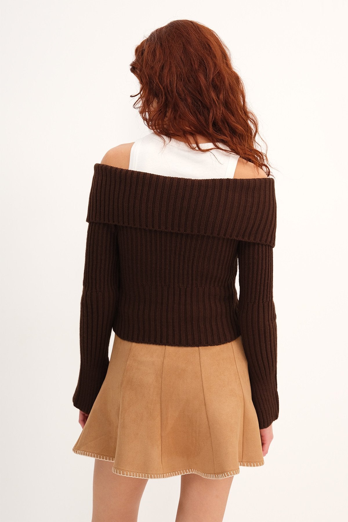 Brown_Zippered-Knitwear-Cardigan-addax