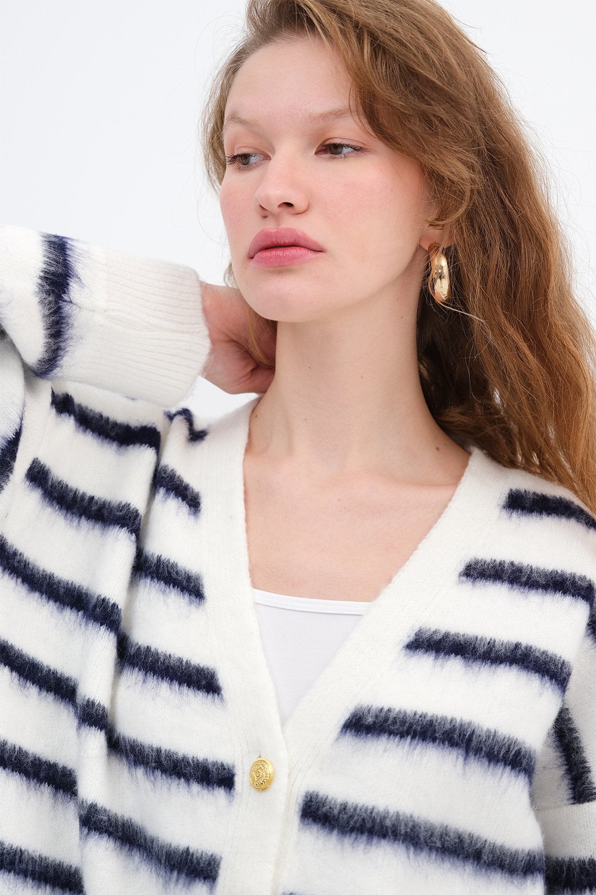 Ecru---Night-Blue_Striped-Bearded-Knit-Cardigan-addax
