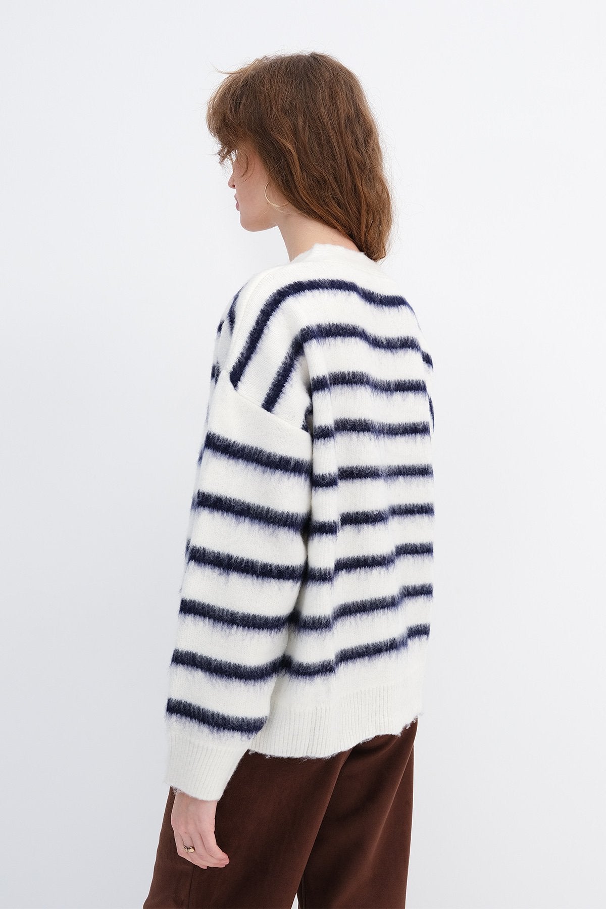 Ecru---Night-Blue_Striped-Bearded-Knit-Cardigan-addax