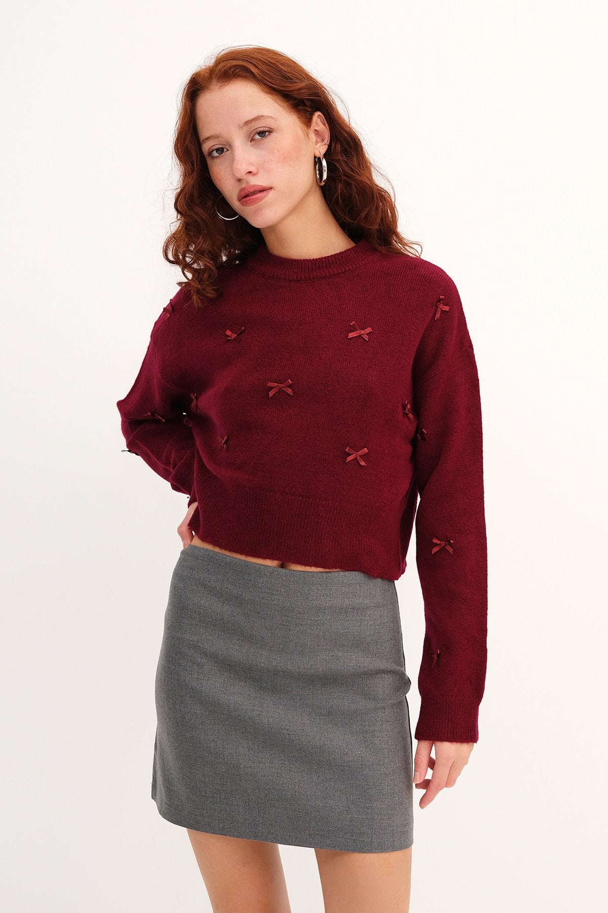 Burgundy_Ribbon-Knitted-Sweater-addax