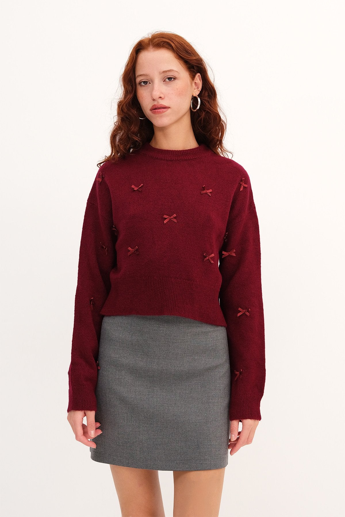 Burgundy_Ribbon-Knitted-Sweater-addax