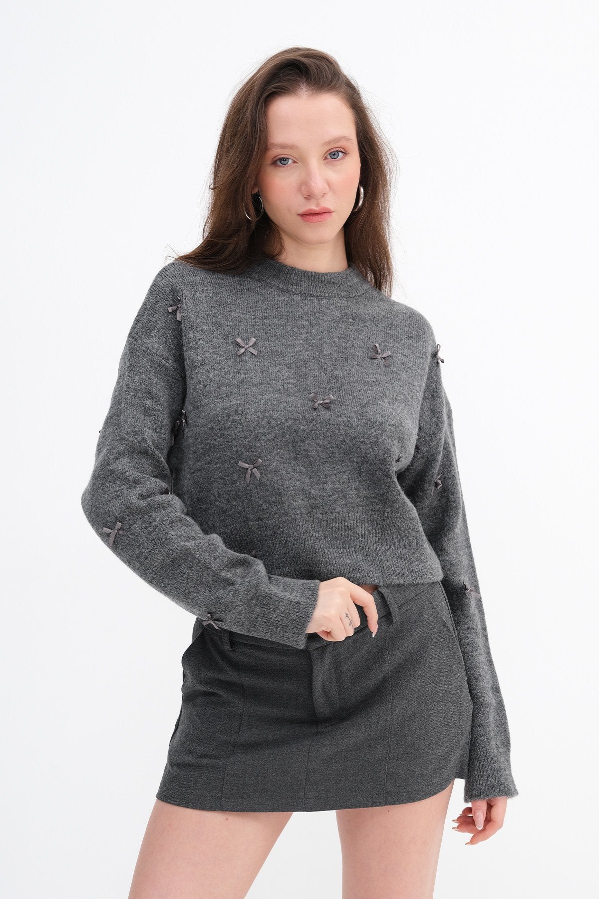 Lead-Grey_Ribbon-Knitted-Sweater-addax