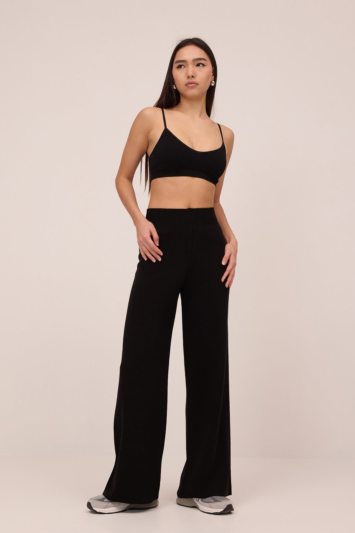 Black_High-Waist-Knit-Wide-Leg-Trousers-addax