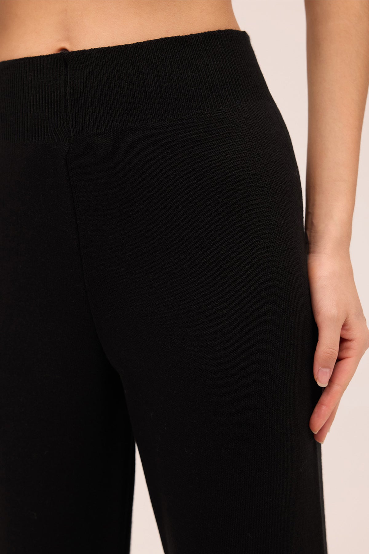 Black_High-Waist-Knit-Wide-Leg-Trousers-addax