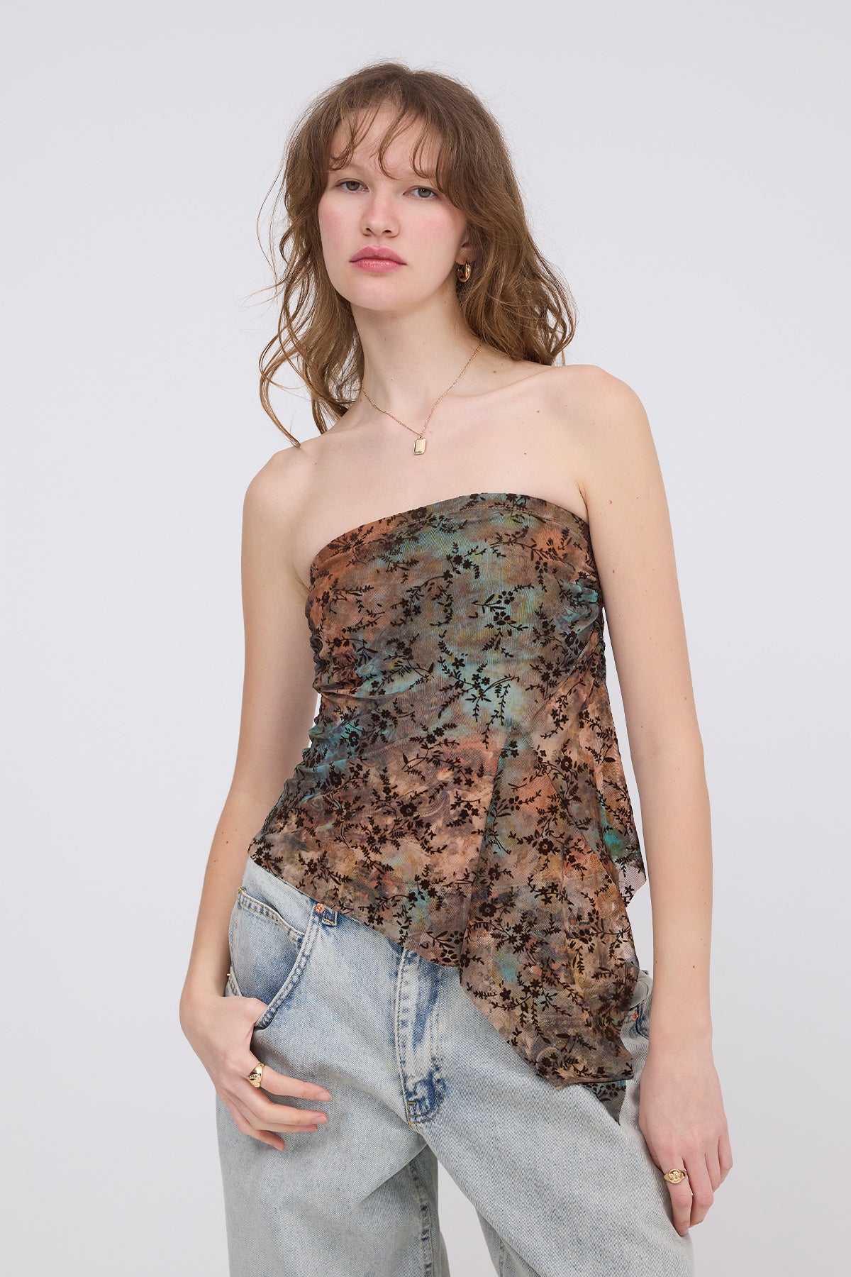 Colourful_Strapless-Patterned-Blouse-addax