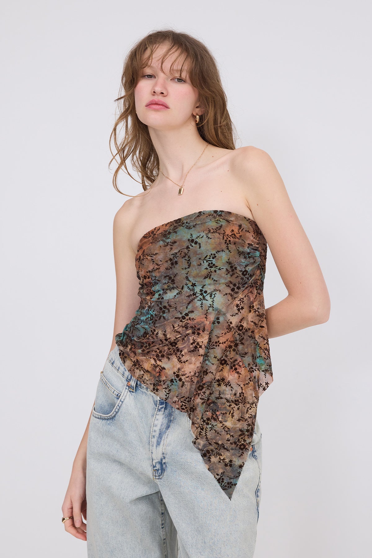 Colourful_Strapless-Patterned-Blouse-addax