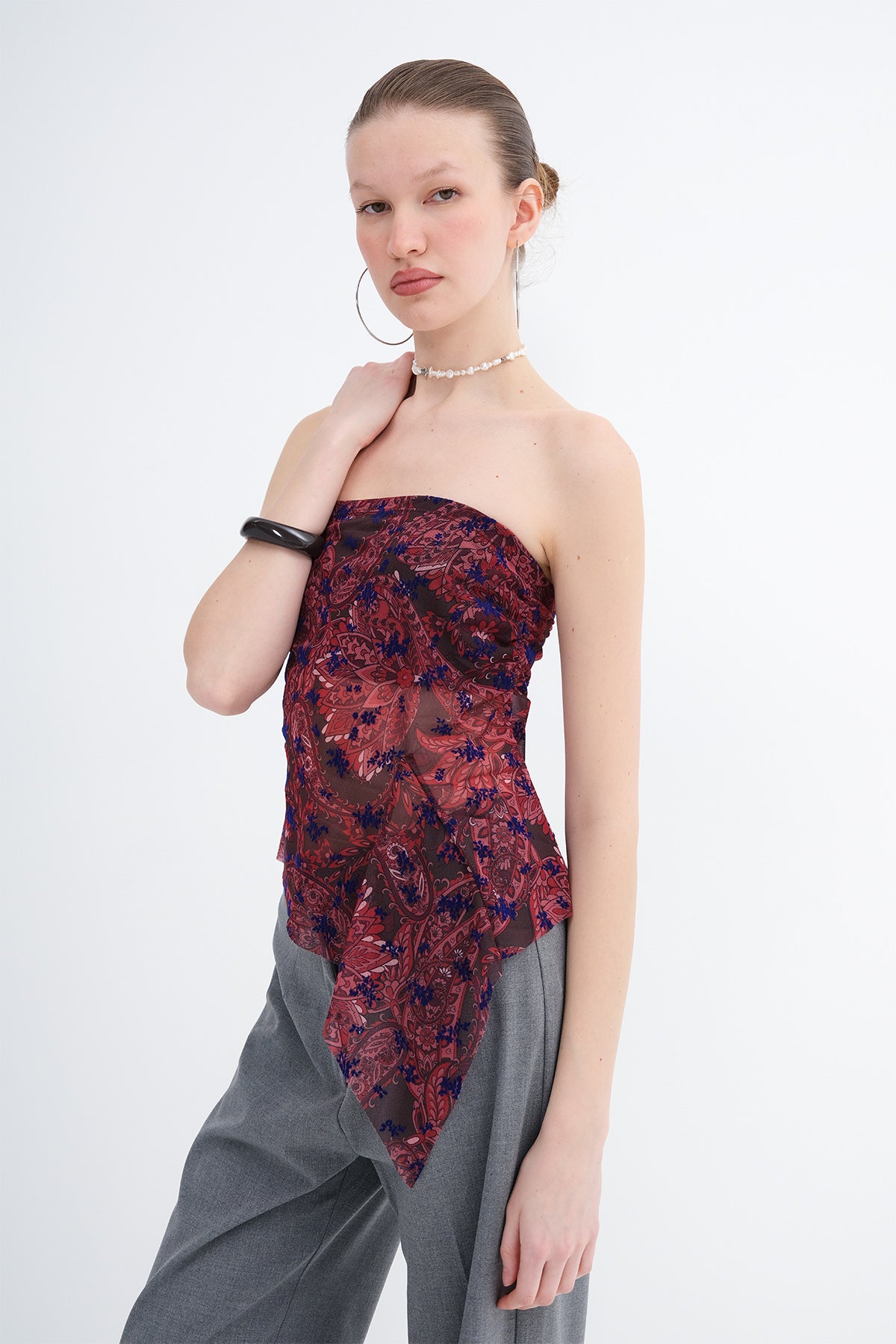 Gardenia_Strapless-Patterned-Blouse-addax