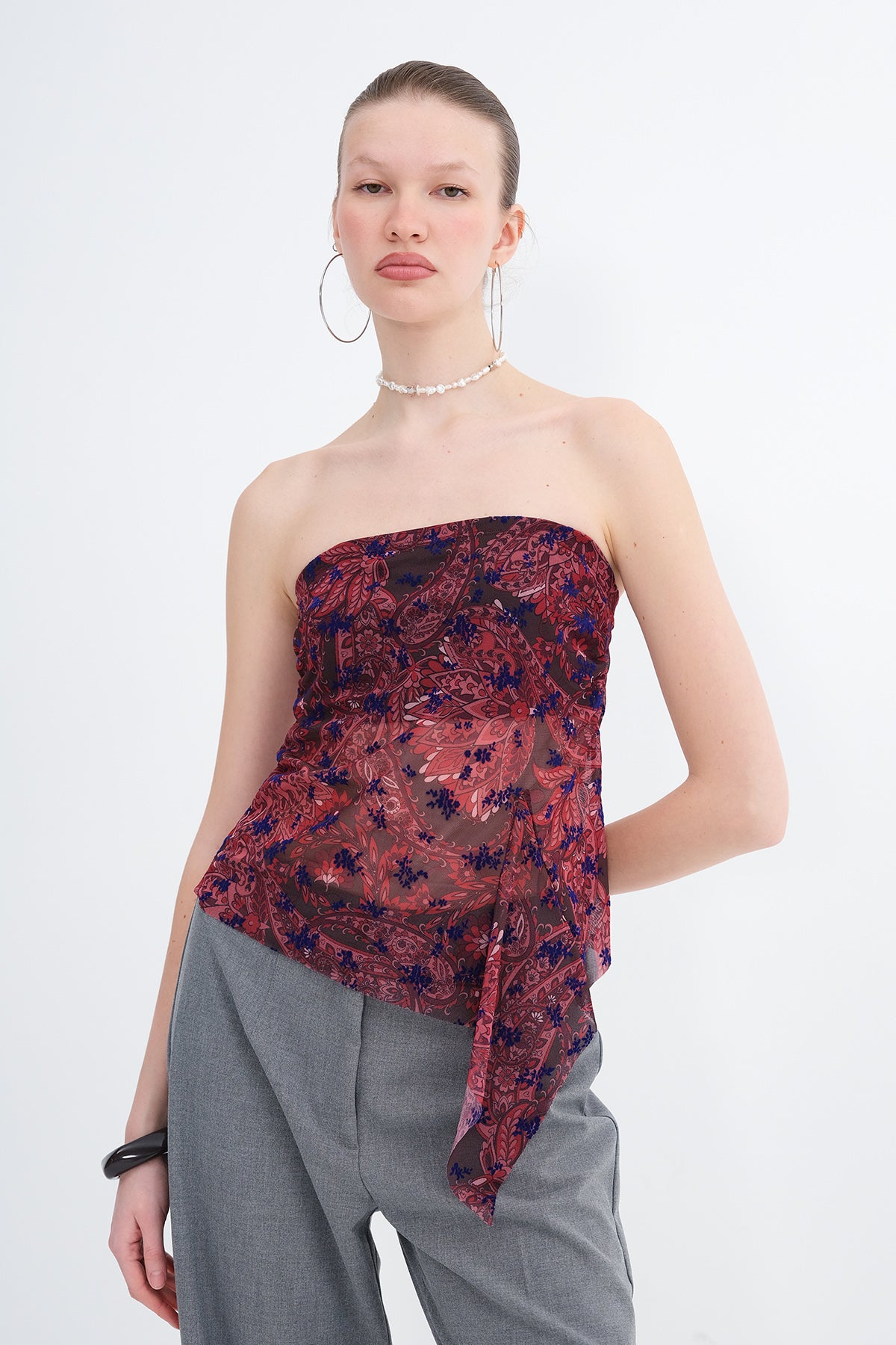 Gardenia_Strapless-Patterned-Blouse-addax
