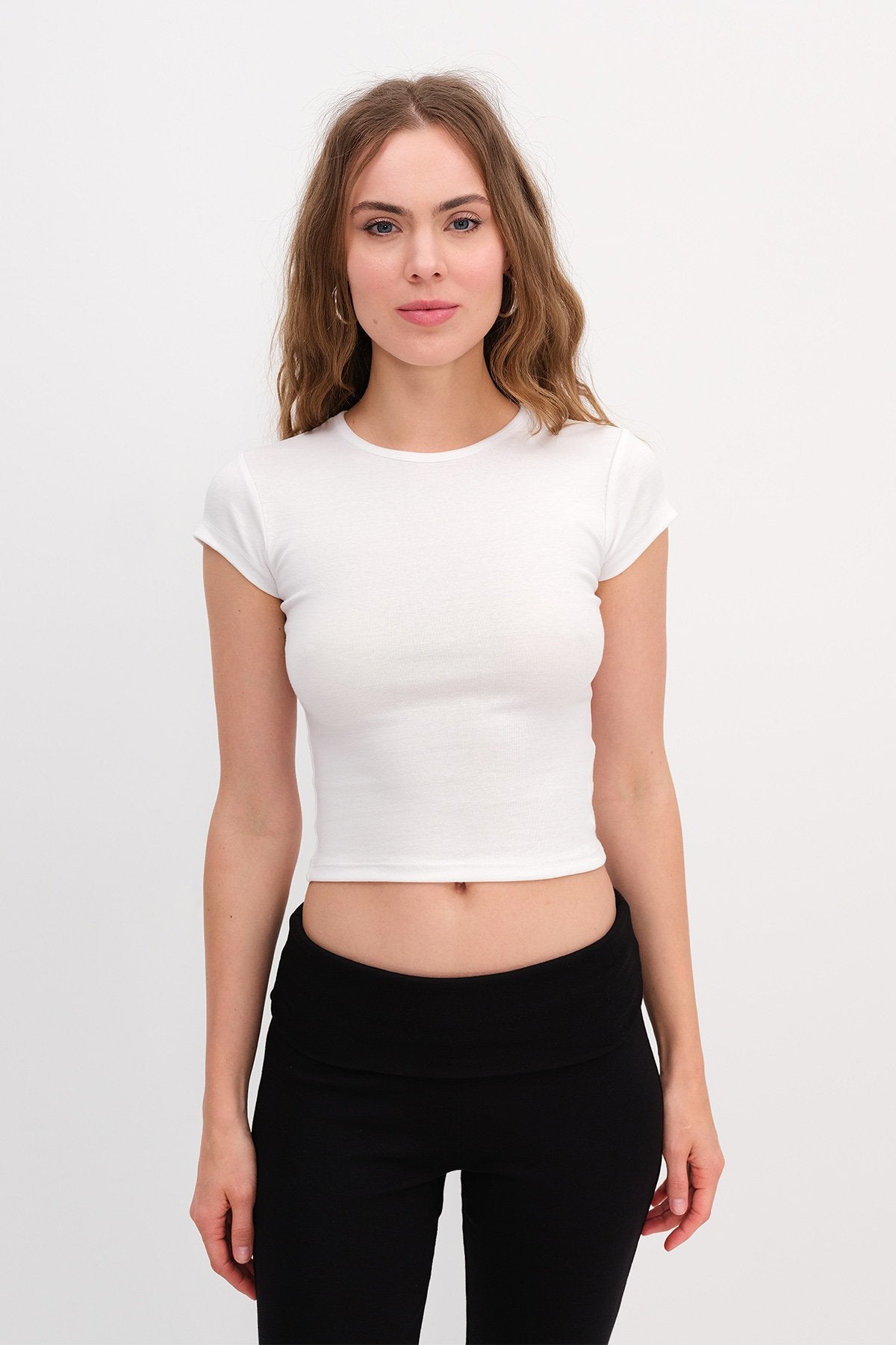 White_Short-Sleeve-Basic-T-shirt-addax