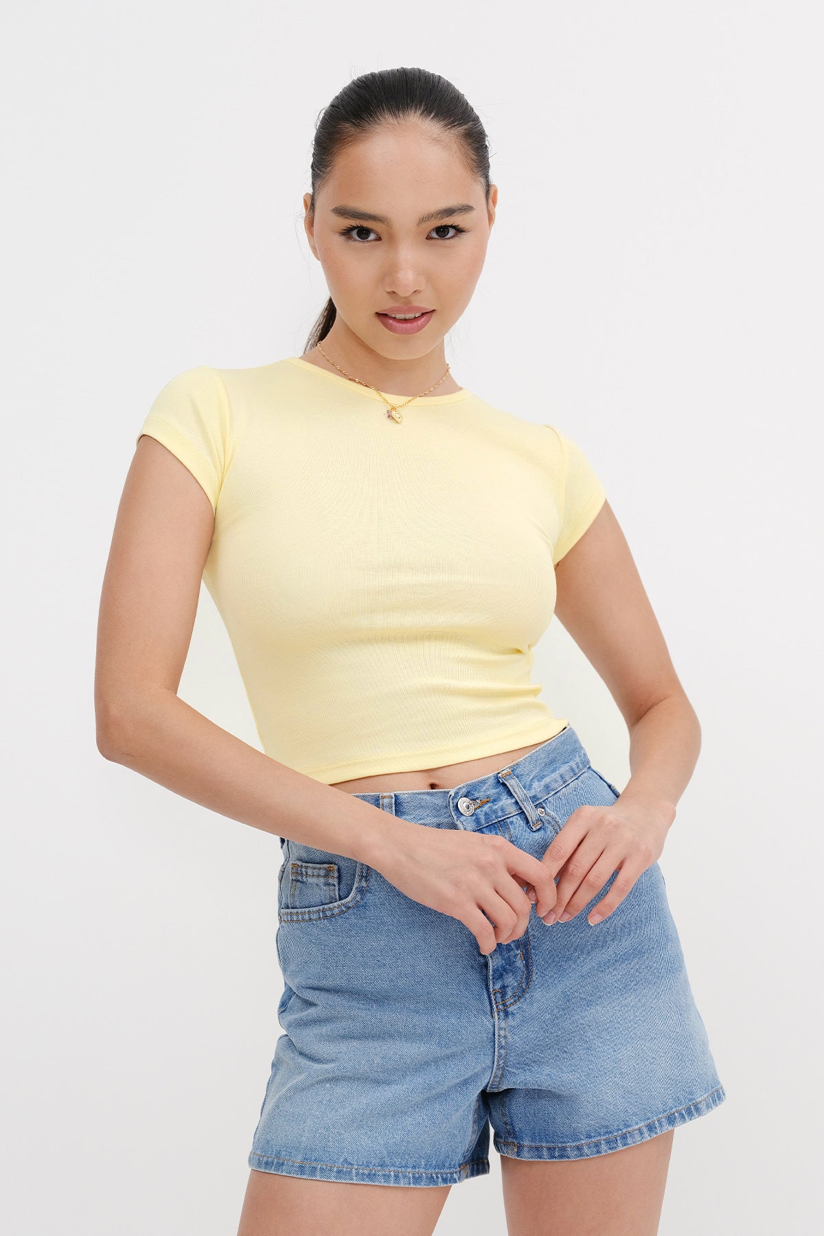 Light-Yellow_Short-Sleeve-Basic-T-shirt-addax