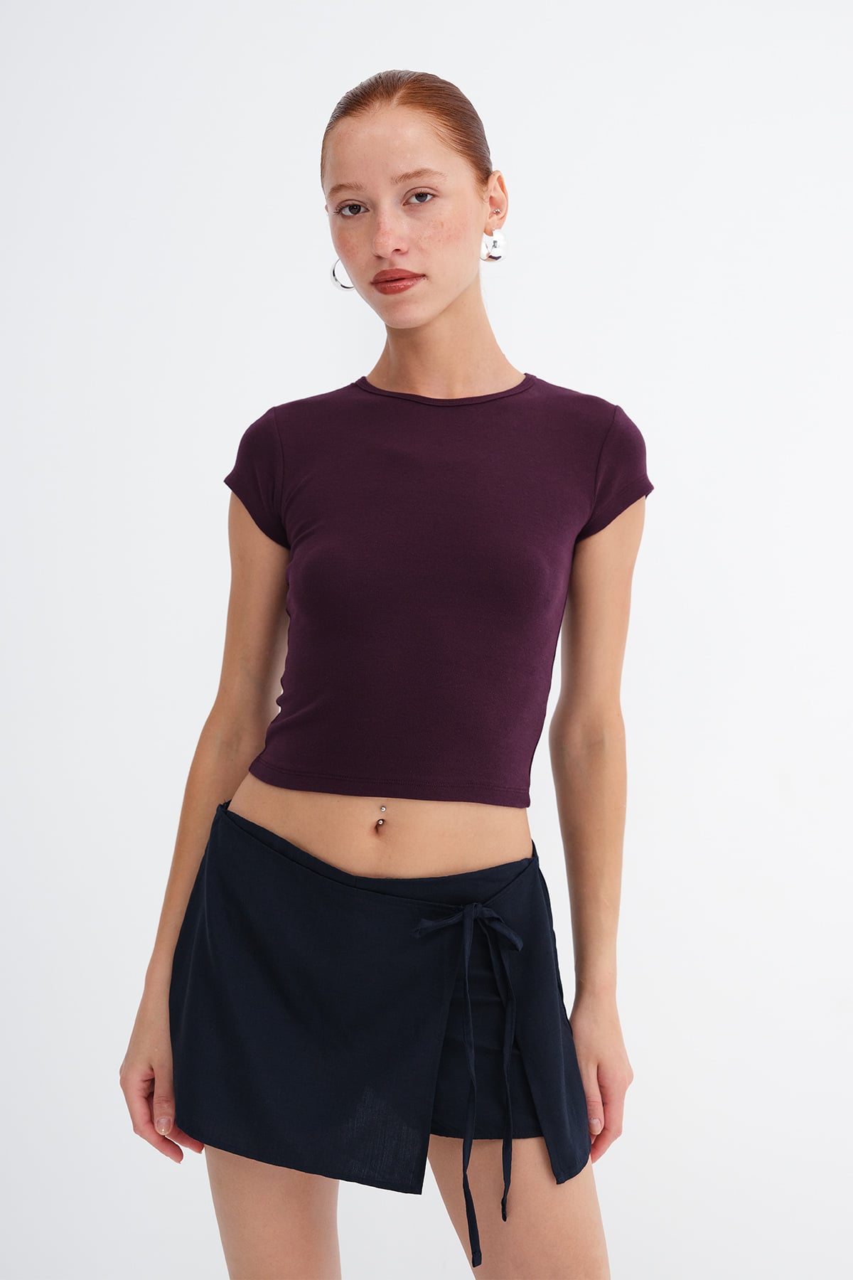 Gardenia_Short-Sleeve-Basic-T-shirt-addax