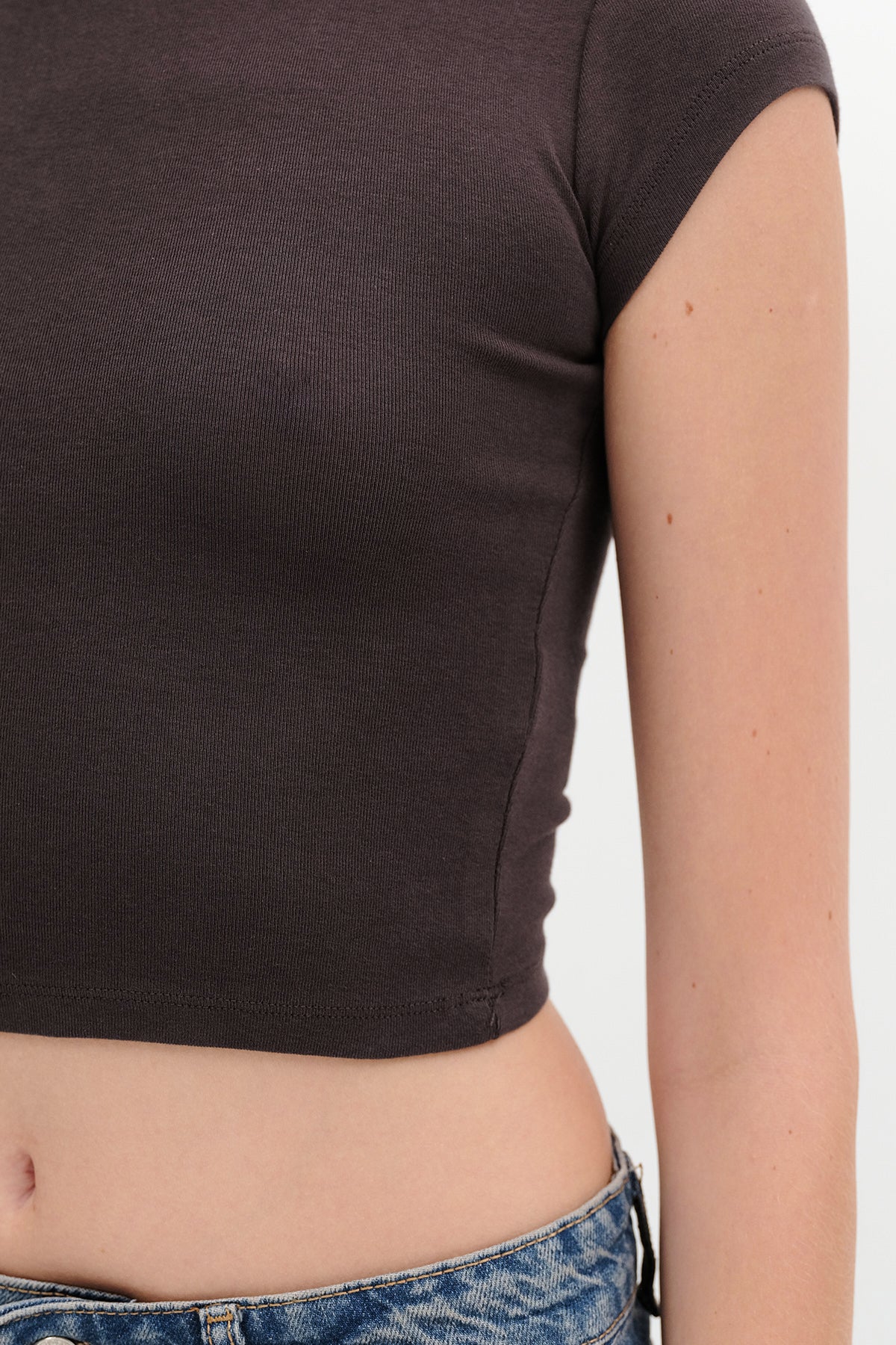 Soft-Brown_Short-Sleeve-Basic-T-shirt-addax