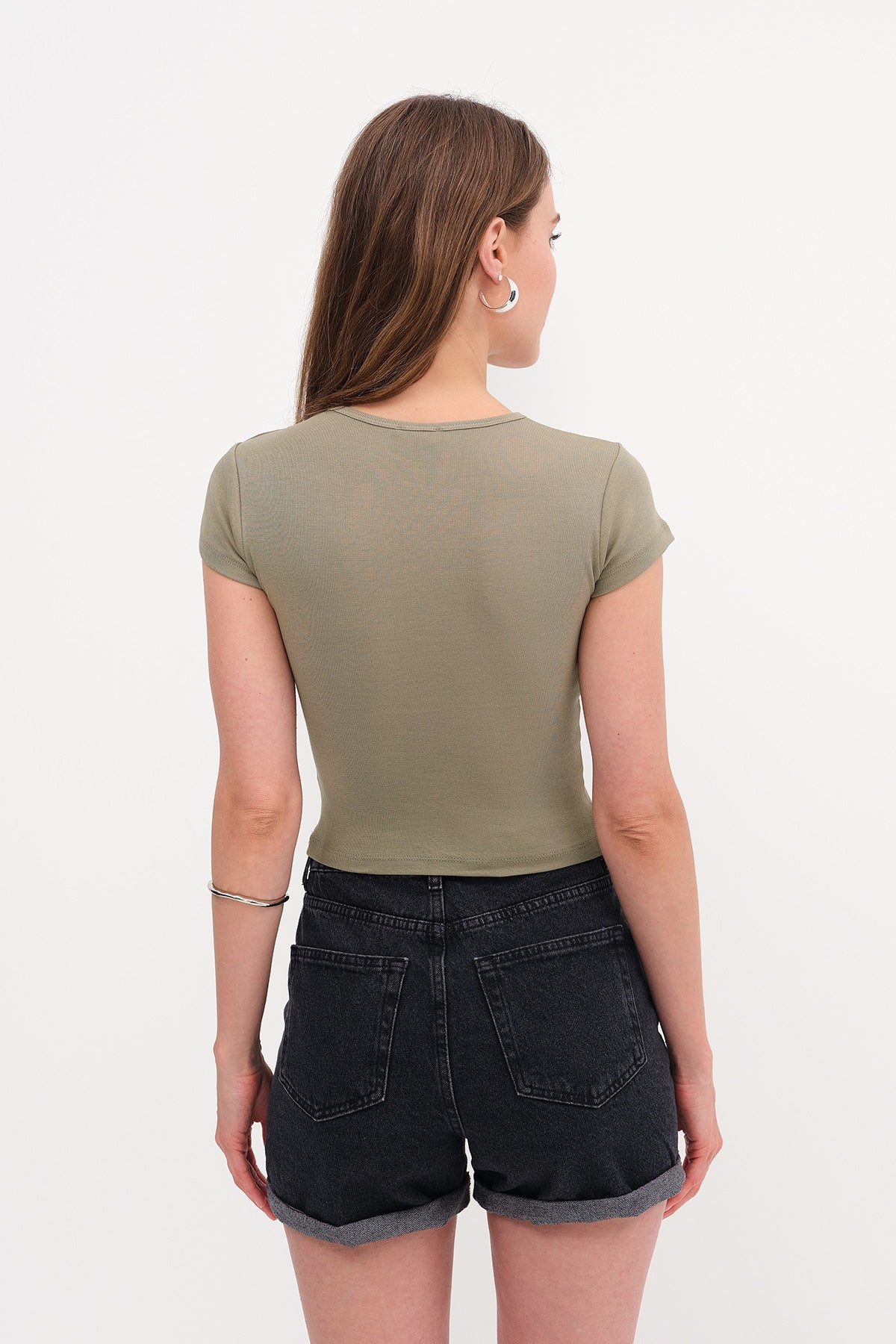 Sage_Short-Sleeve-Basic-T-shirt-addax