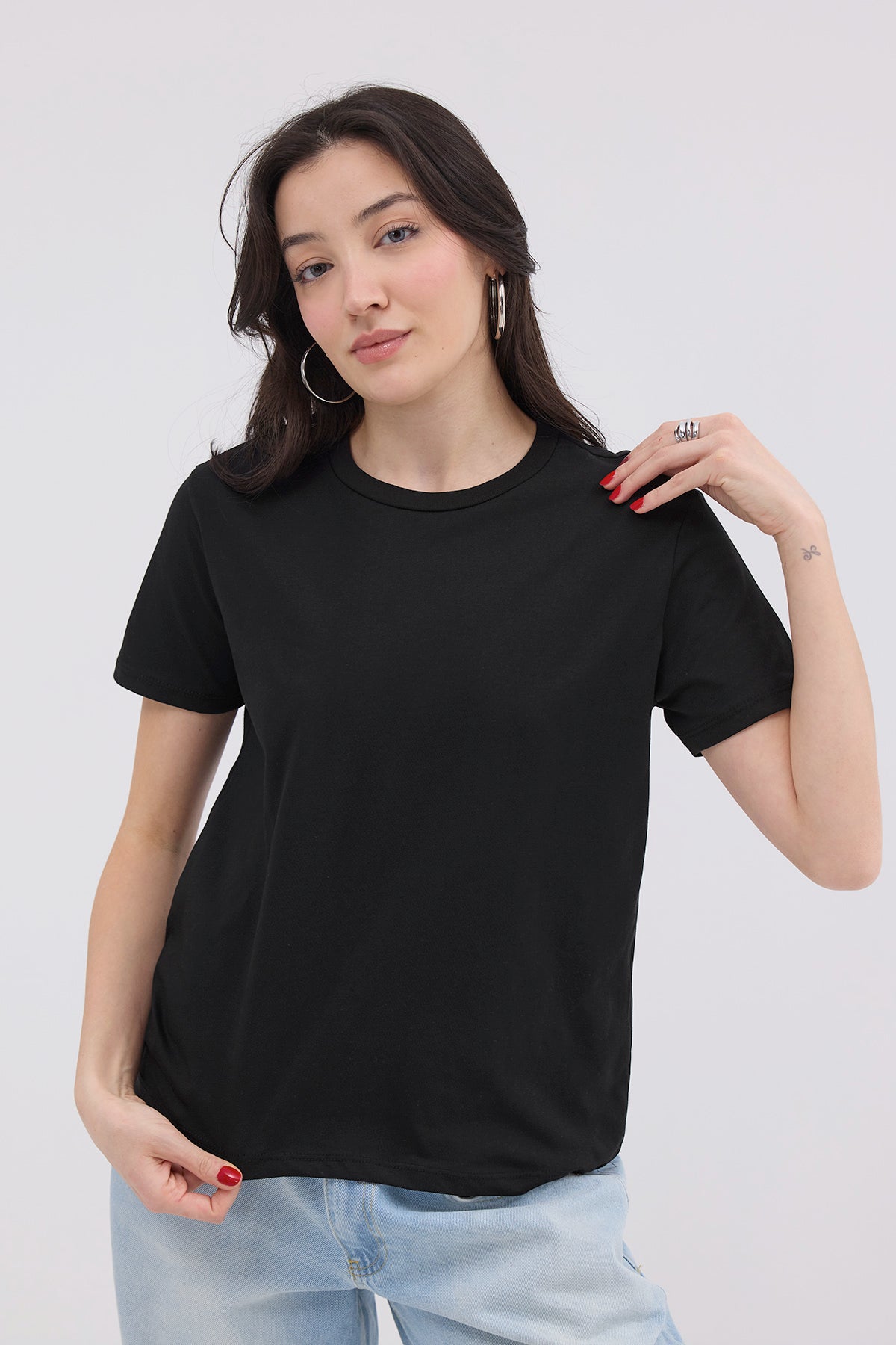 Black_Crew-Neck-Basic-T-shirt-addax