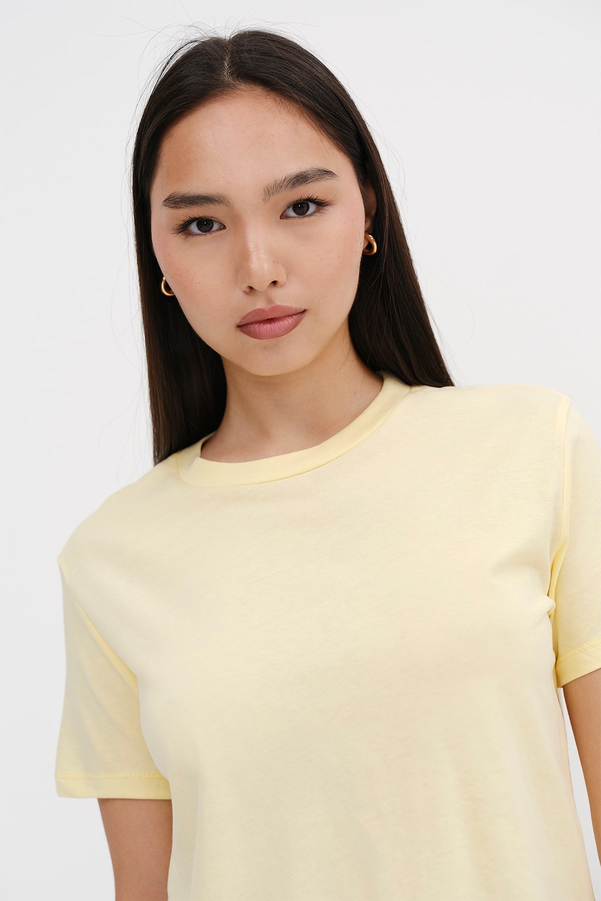 Yellow_Crew-Neck-Basic-T-shirt-addax