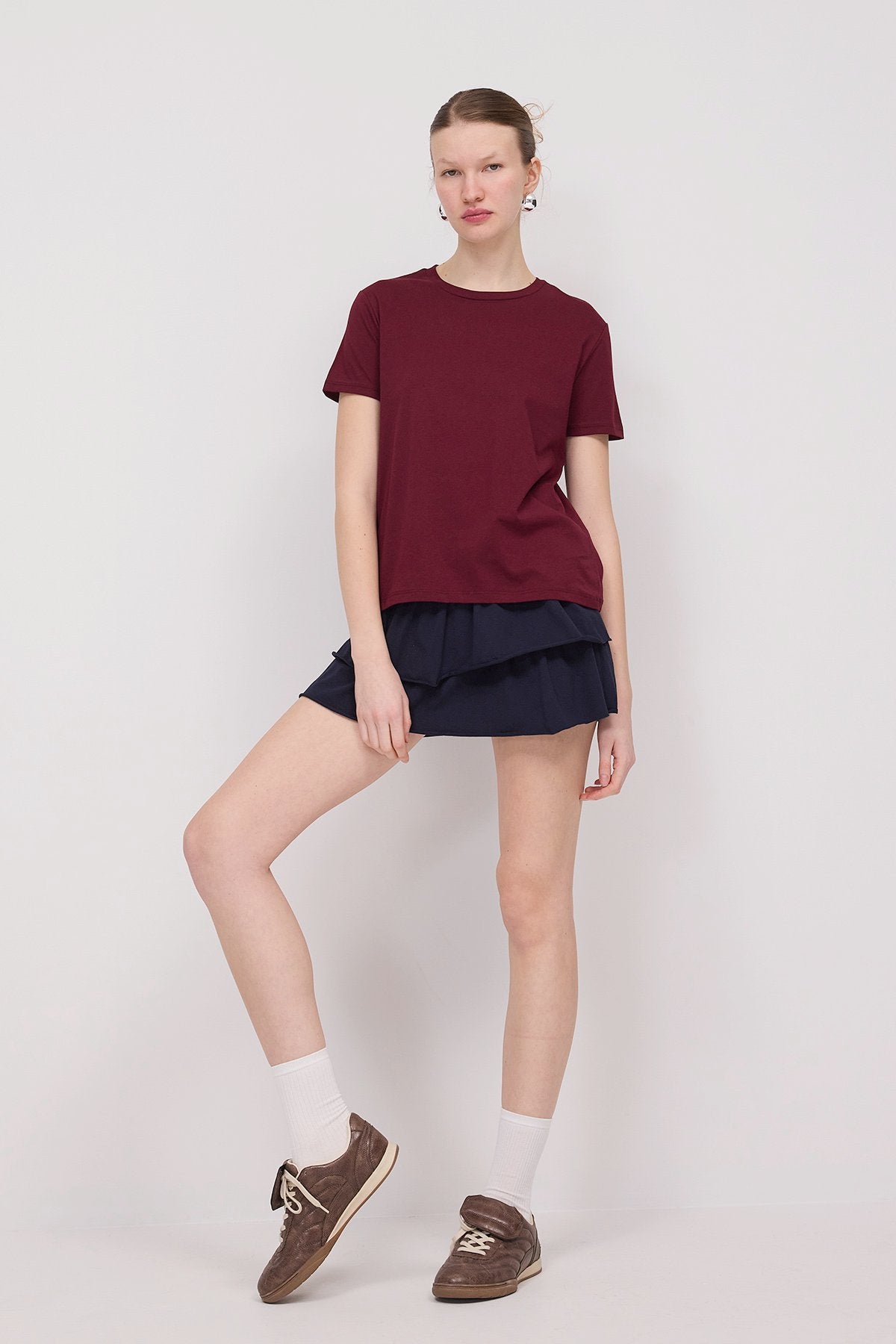 Burgundy_Crew-Neck-Basic-T-shirt-addax