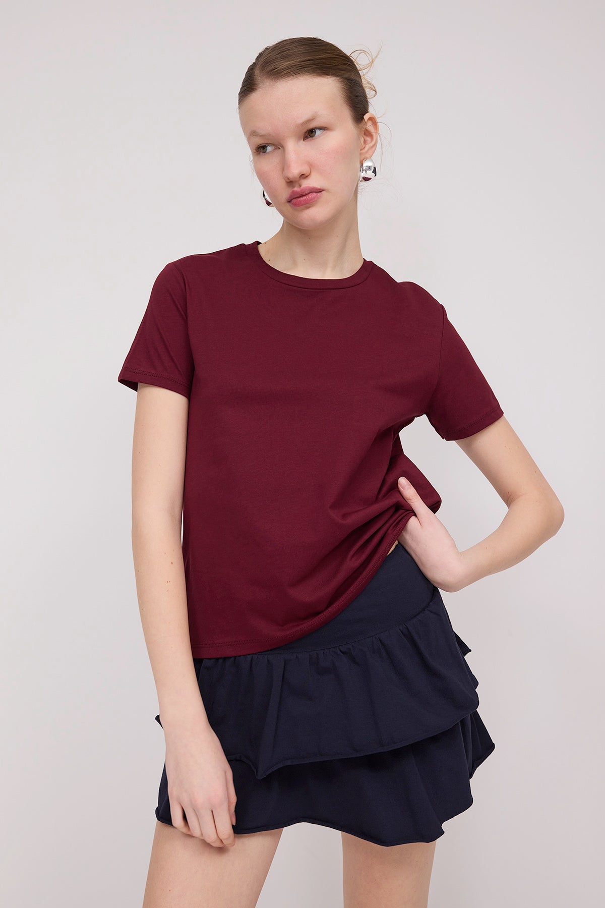 Burgundy_Crew-Neck-Basic-T-shirt-addax