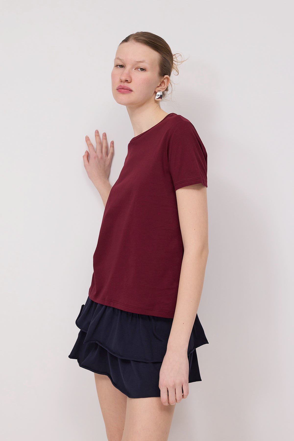 Burgundy_Crew-Neck-Basic-T-shirt-addax