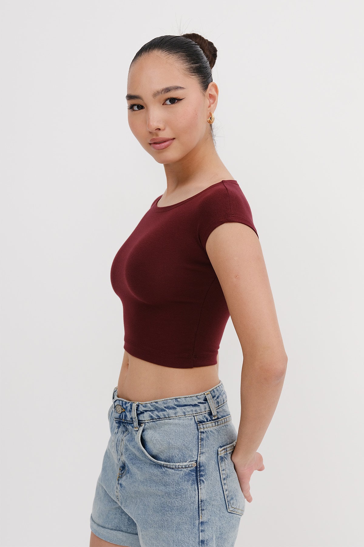 Burgundy_Sleeveless-Crop-Tank-Top-addax