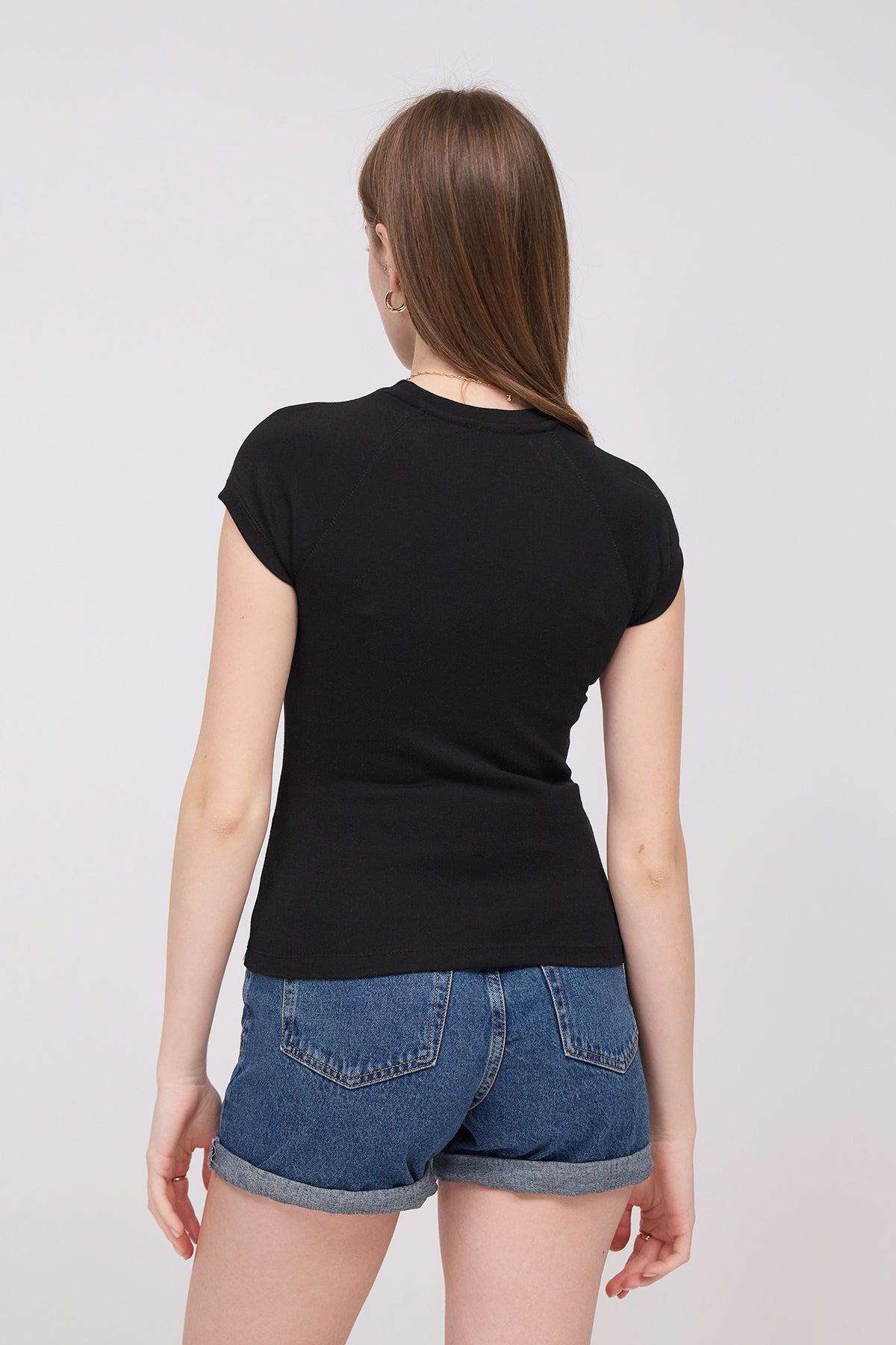 Black_Crew-Neck-Modal-T-Shirt-addax