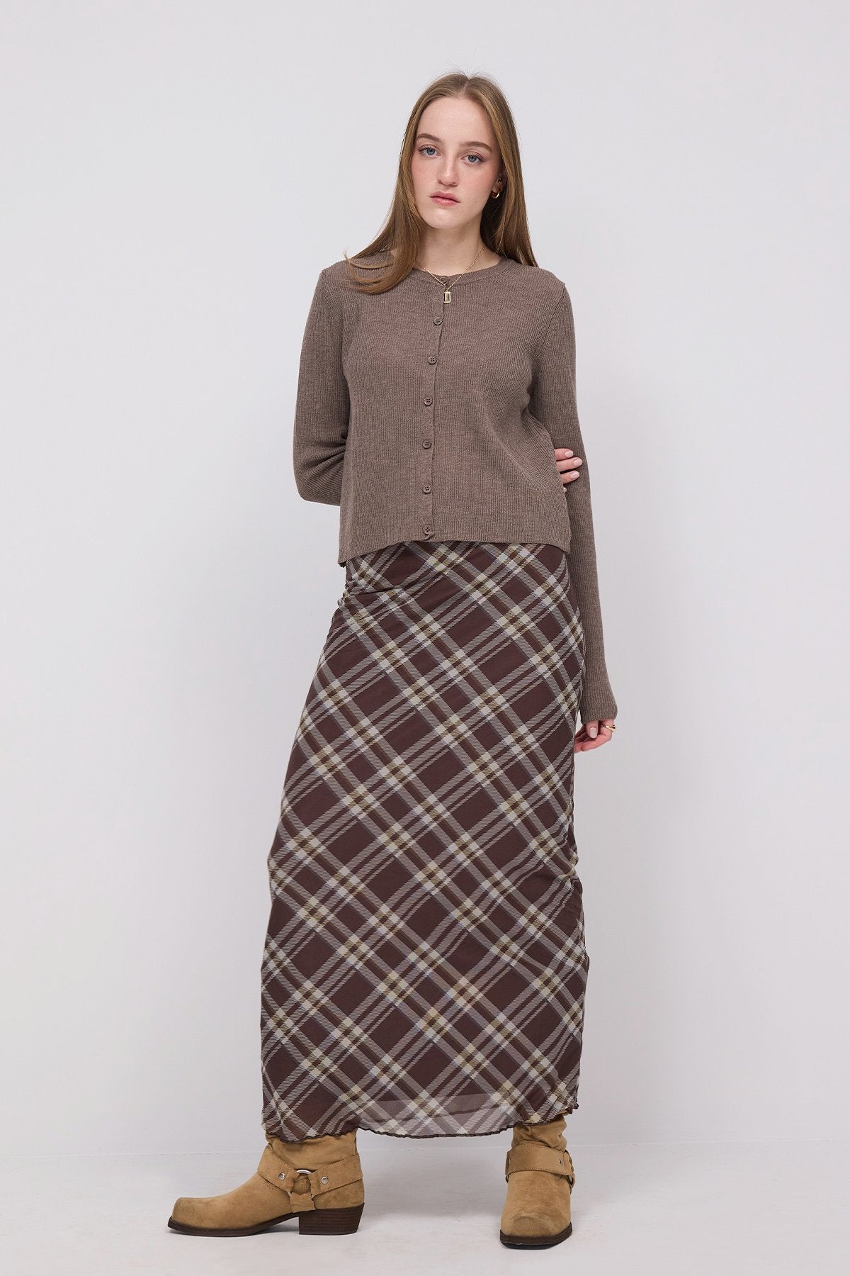 Brown_Buttoned-Knitwear-Cardigan-addax