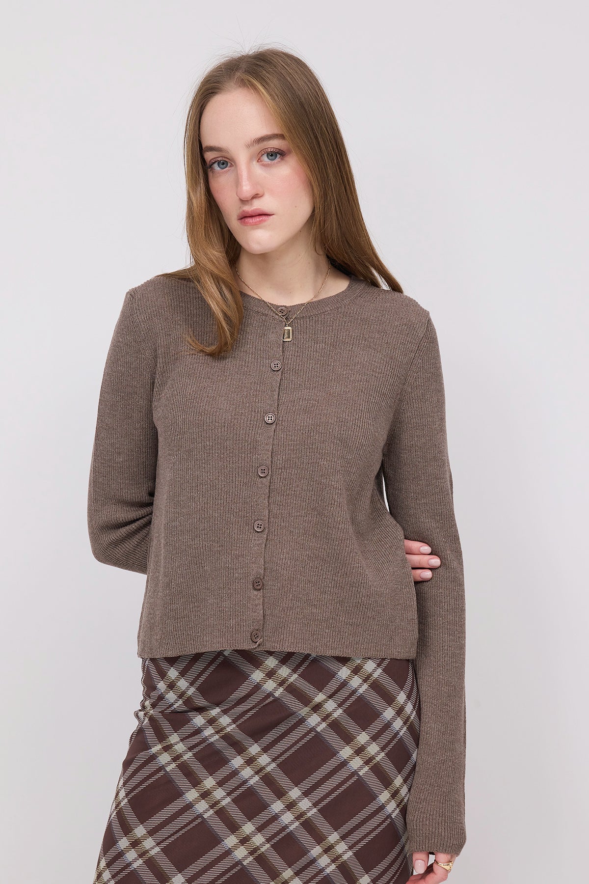 Brown_Buttoned-Knitwear-Cardigan-addax