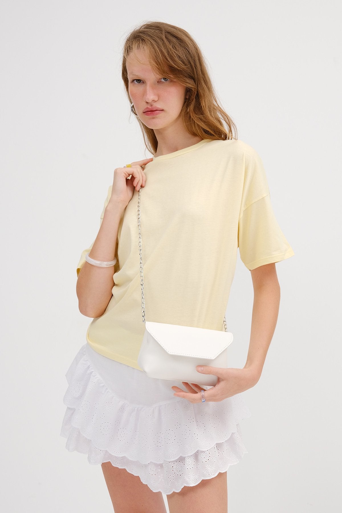 White_Shoulder-Bag-with-Strap-addax