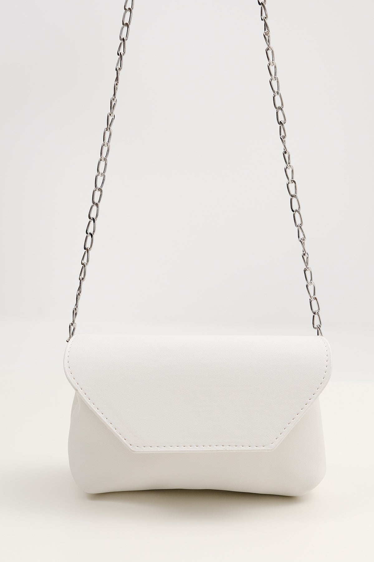 White_Shoulder-Bag-with-Strap-addax