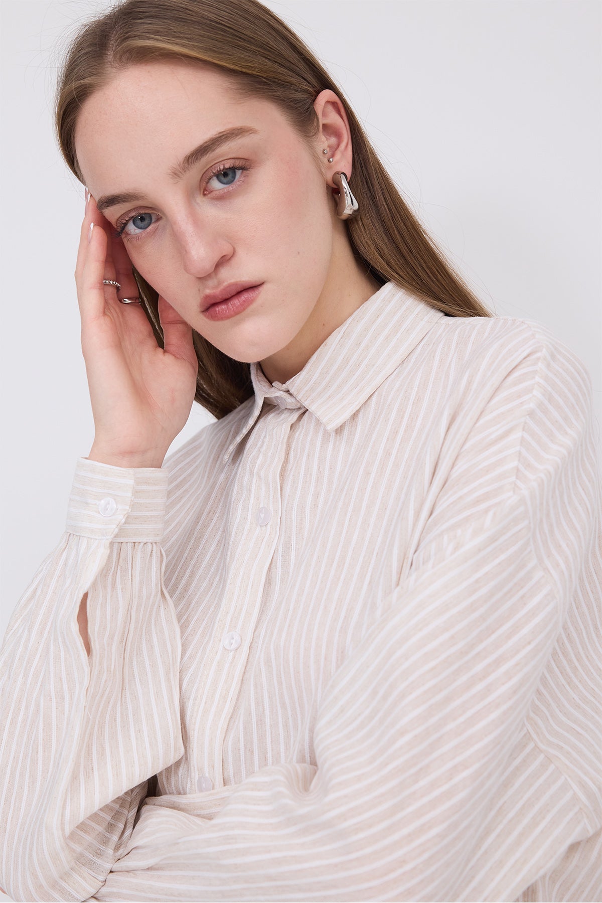 Stone_Oversize-Striped-Shirt-addax