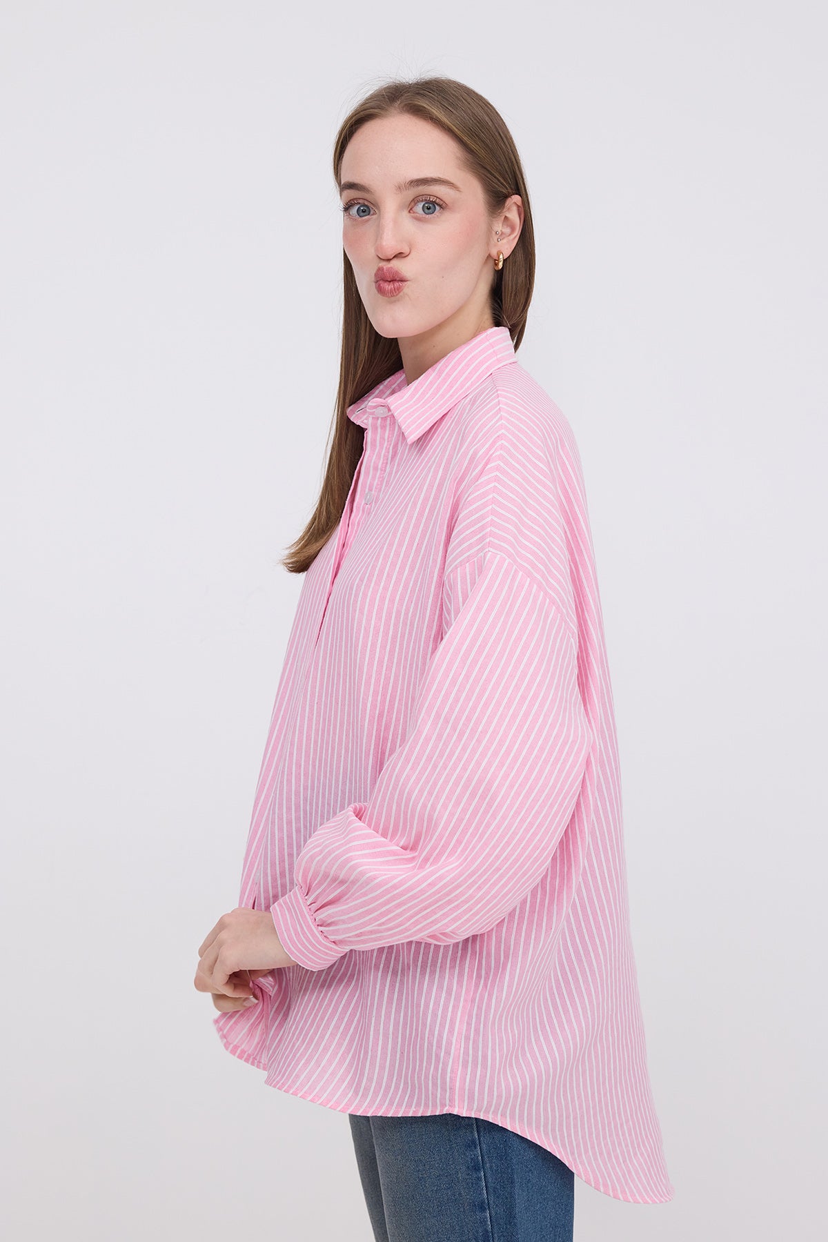 Pink_Oversize-Striped-Shirt-addax