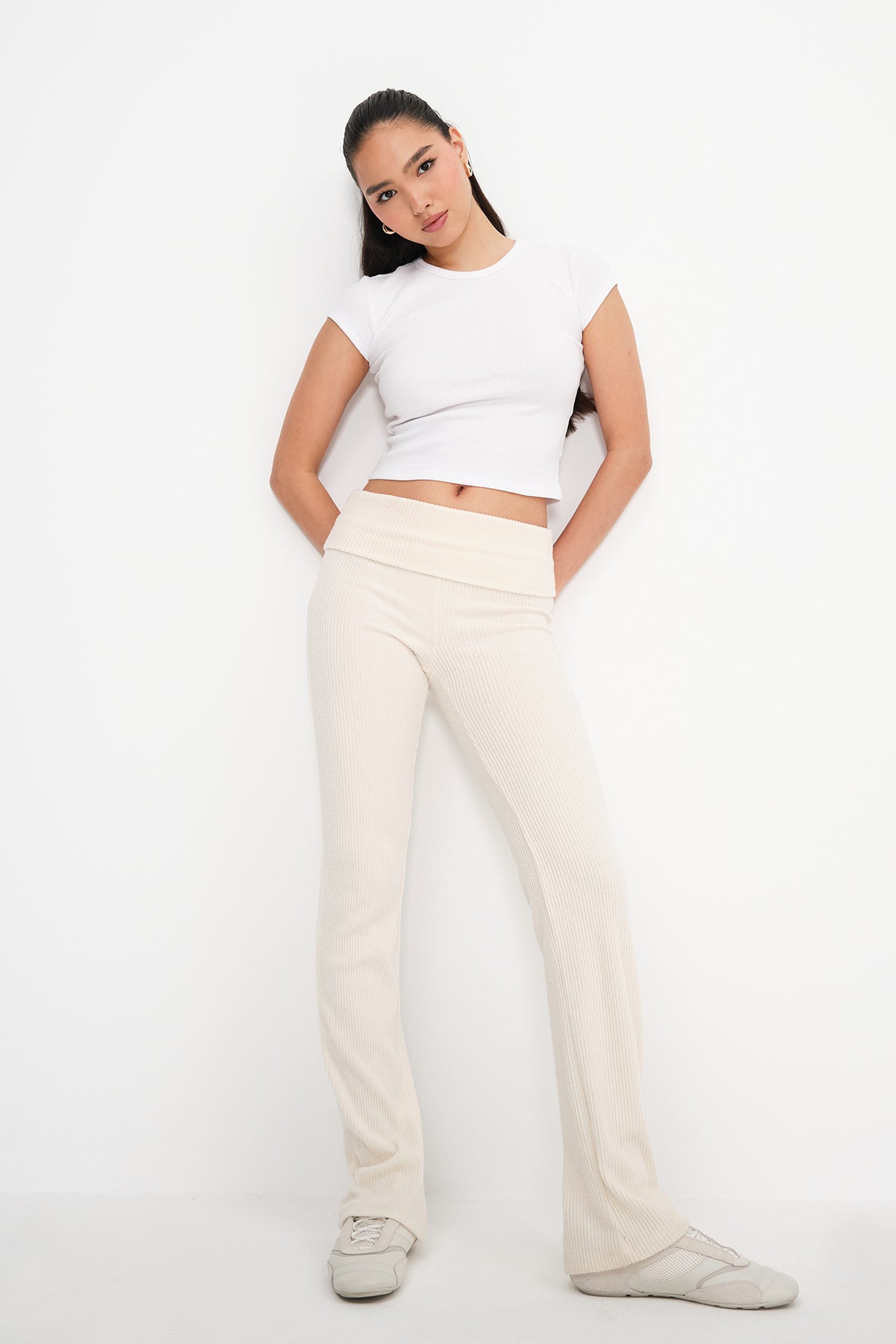 Stone_Fold-Waist-Knitwear-Trousers-addax